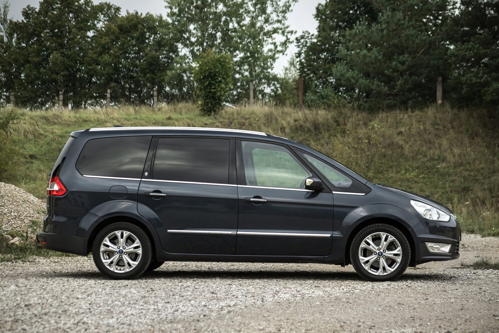 
								FORD GALAXY TITANIUM 2.0D 100KW full									