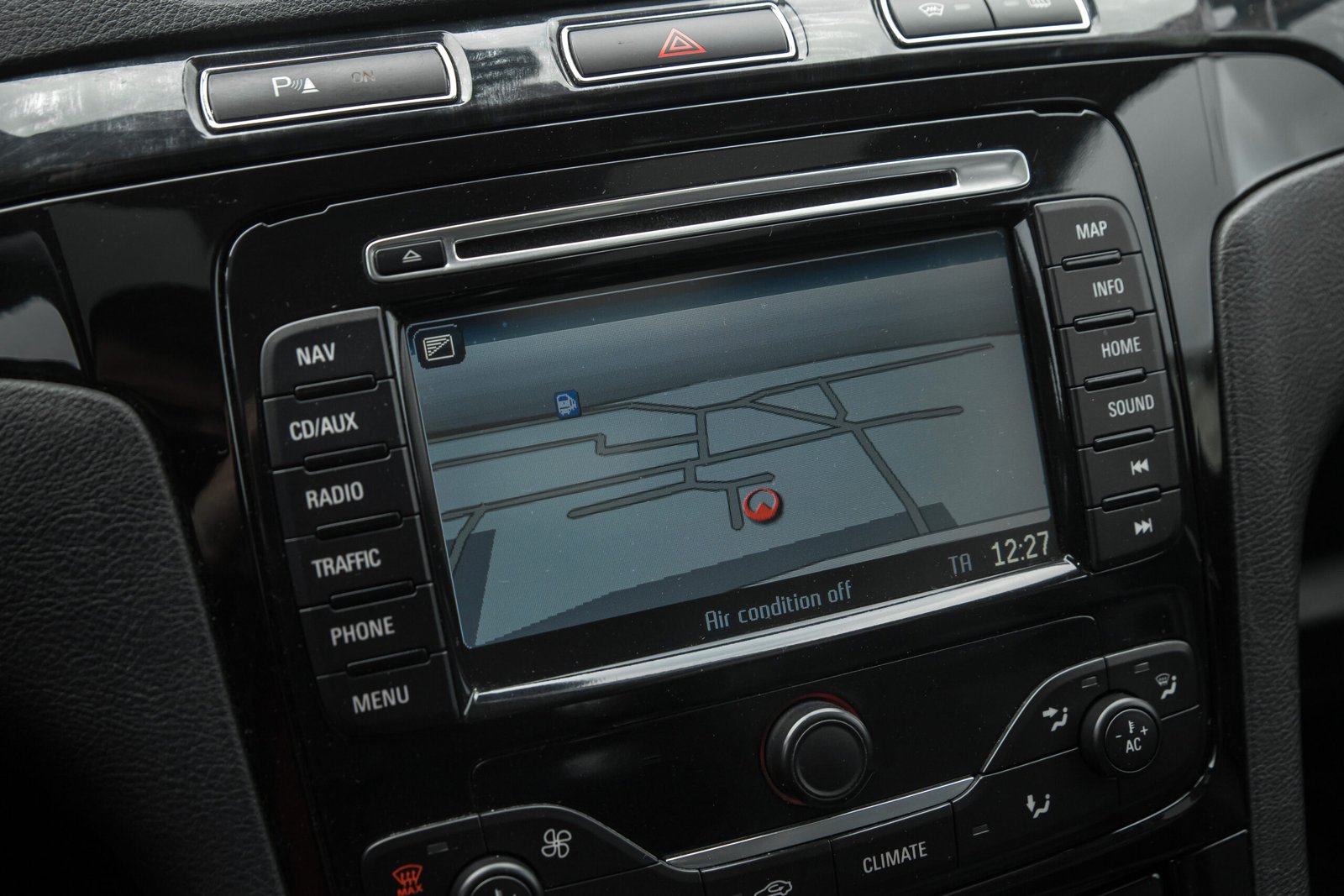 
								FORD GALAXY TITANIUM 2.0D 100KW full									