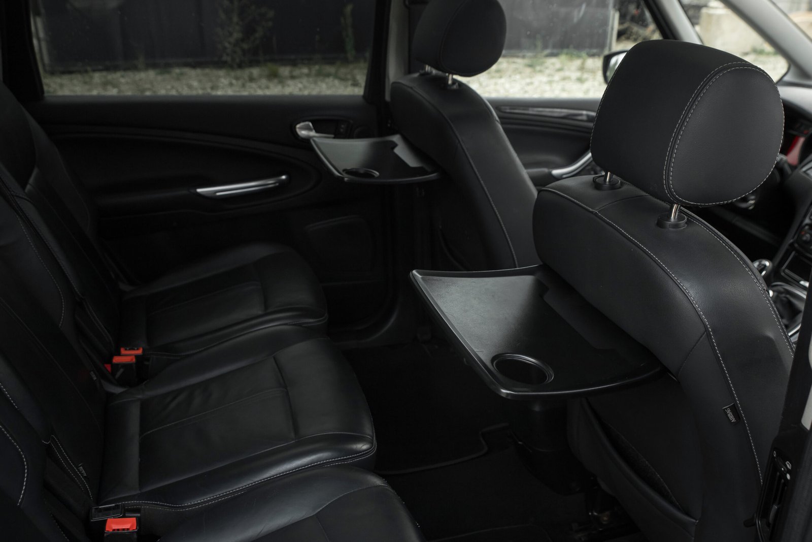 
								FORD GALAXY TITANIUM 2.0D 100KW full									