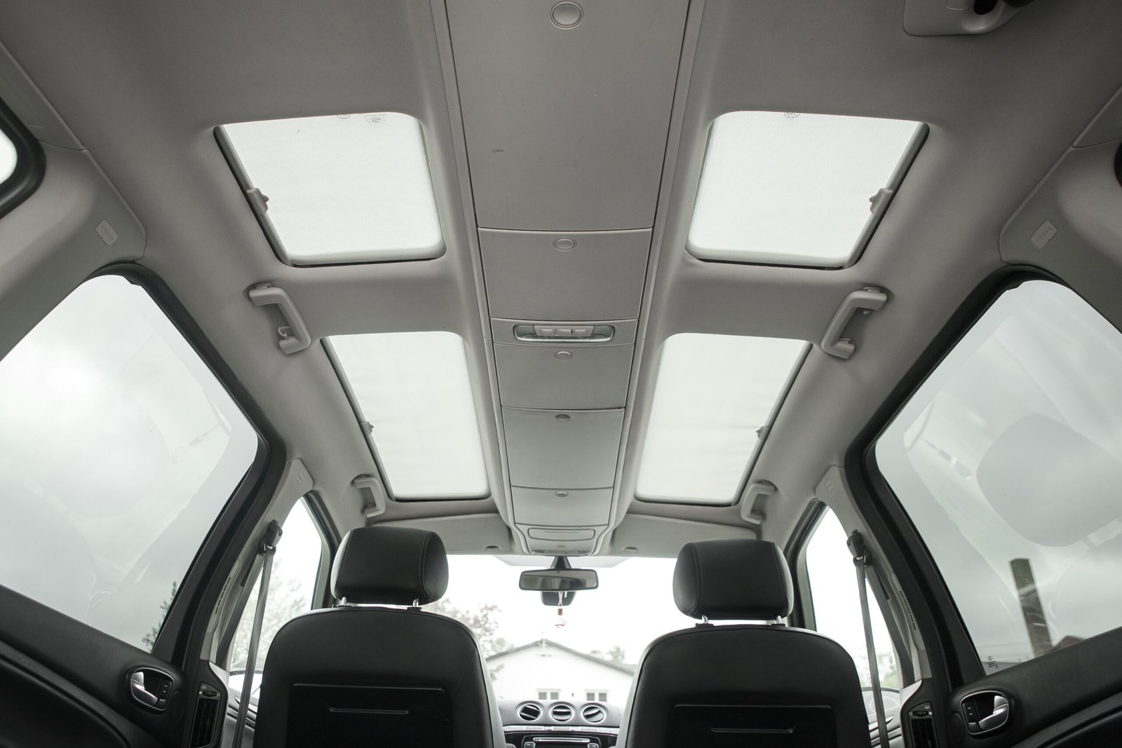 
								FORD GALAXY TITANIUM 2.0D 100KW full									