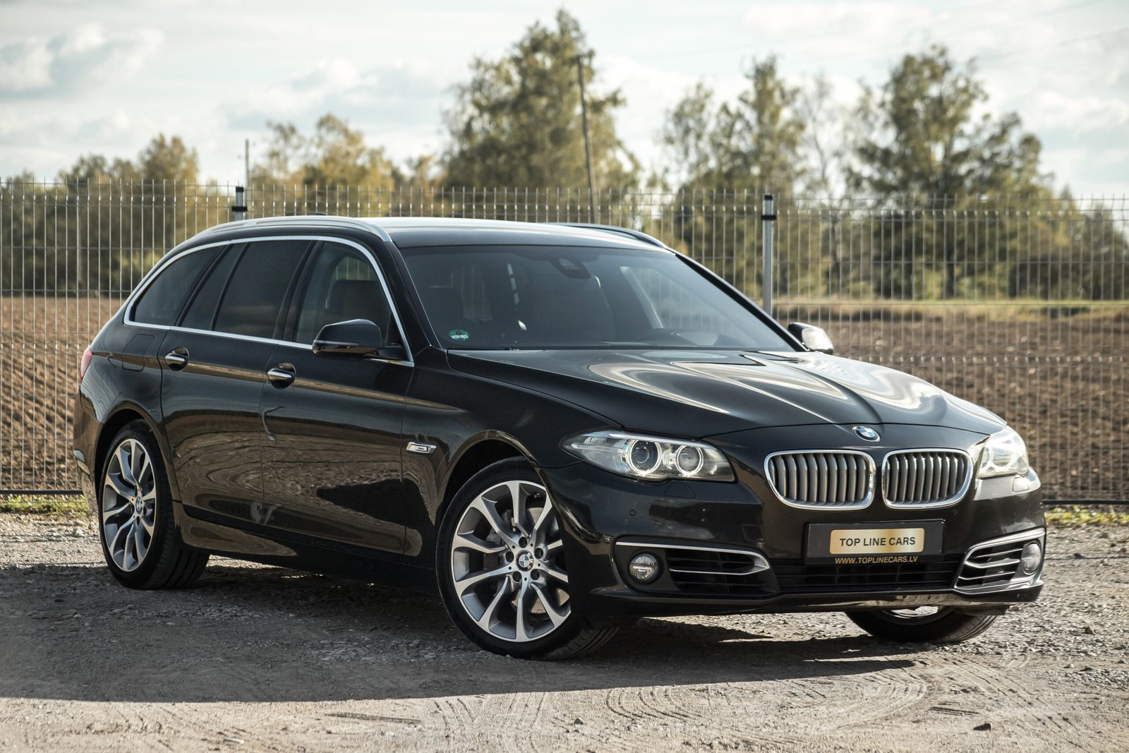 BMW F11 535D 230KW FACELIFT LUXURYLINE full