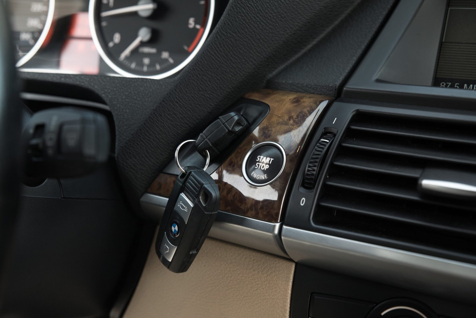 BMW X5 3.0D 210KW M-SPORTPAKET full