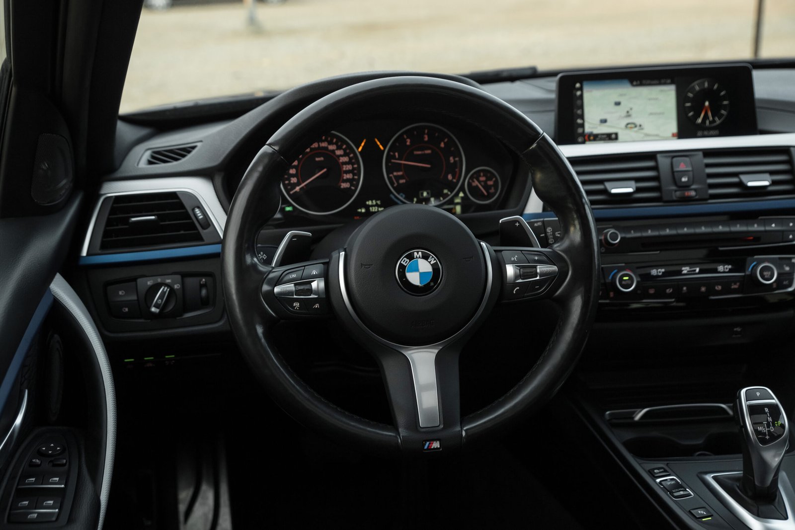 BMW F31 330D 190KW M-SPORTPAKET FACELIFT full