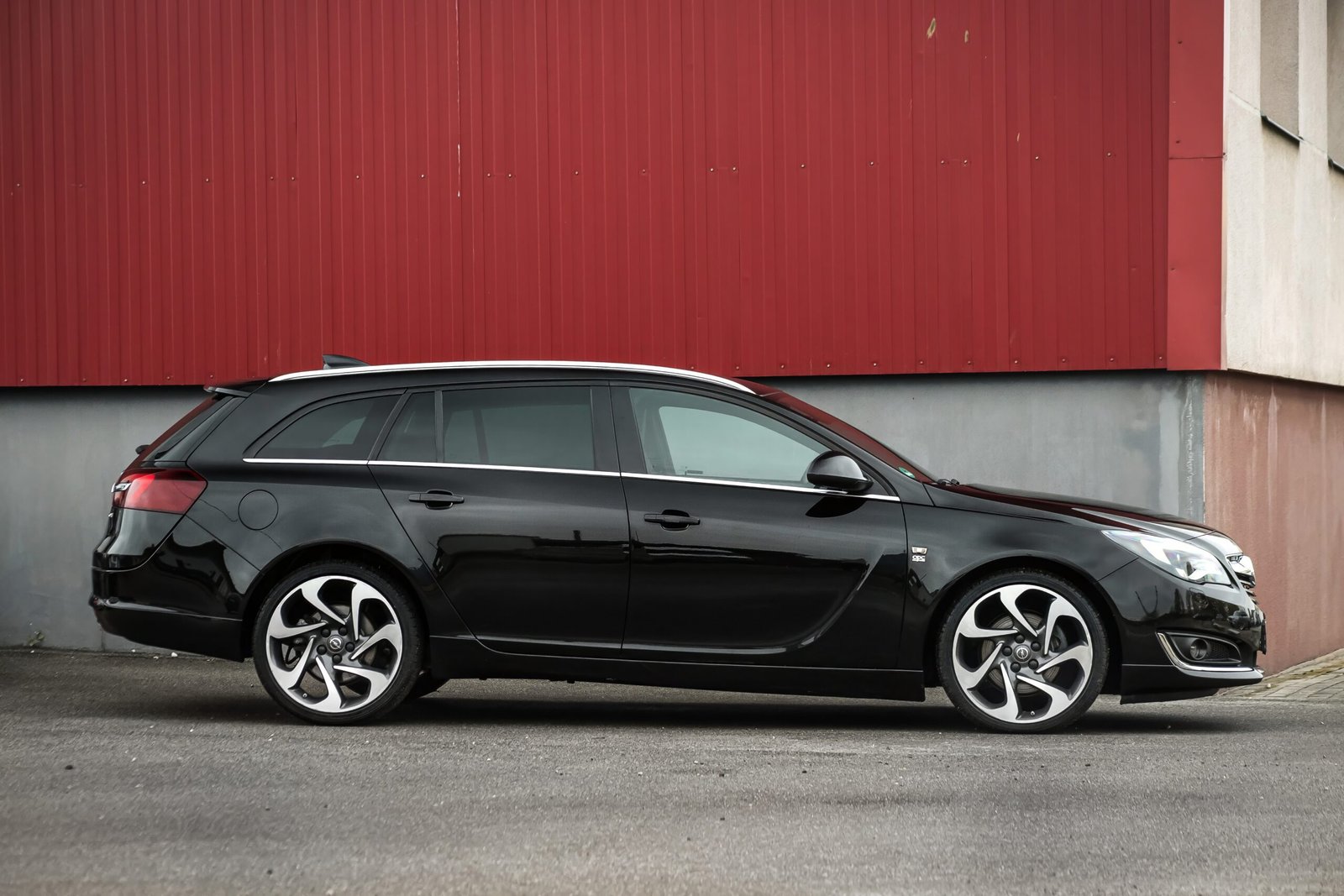 
								OPEL INSIGNIA FACELIFT OPC LINE 2.0D 125KW full									