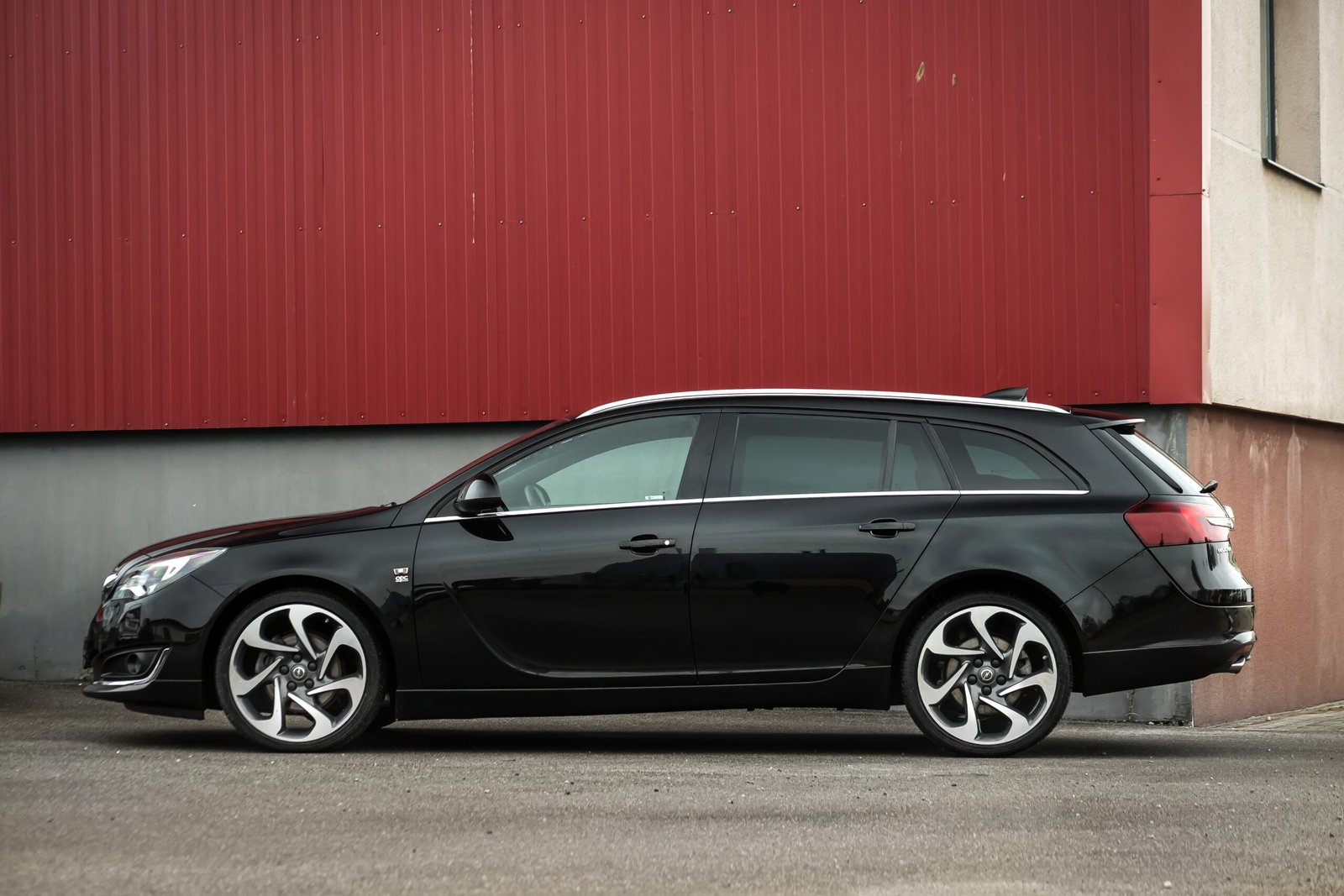 
								OPEL INSIGNIA FACELIFT OPC LINE 2.0D 125KW full									