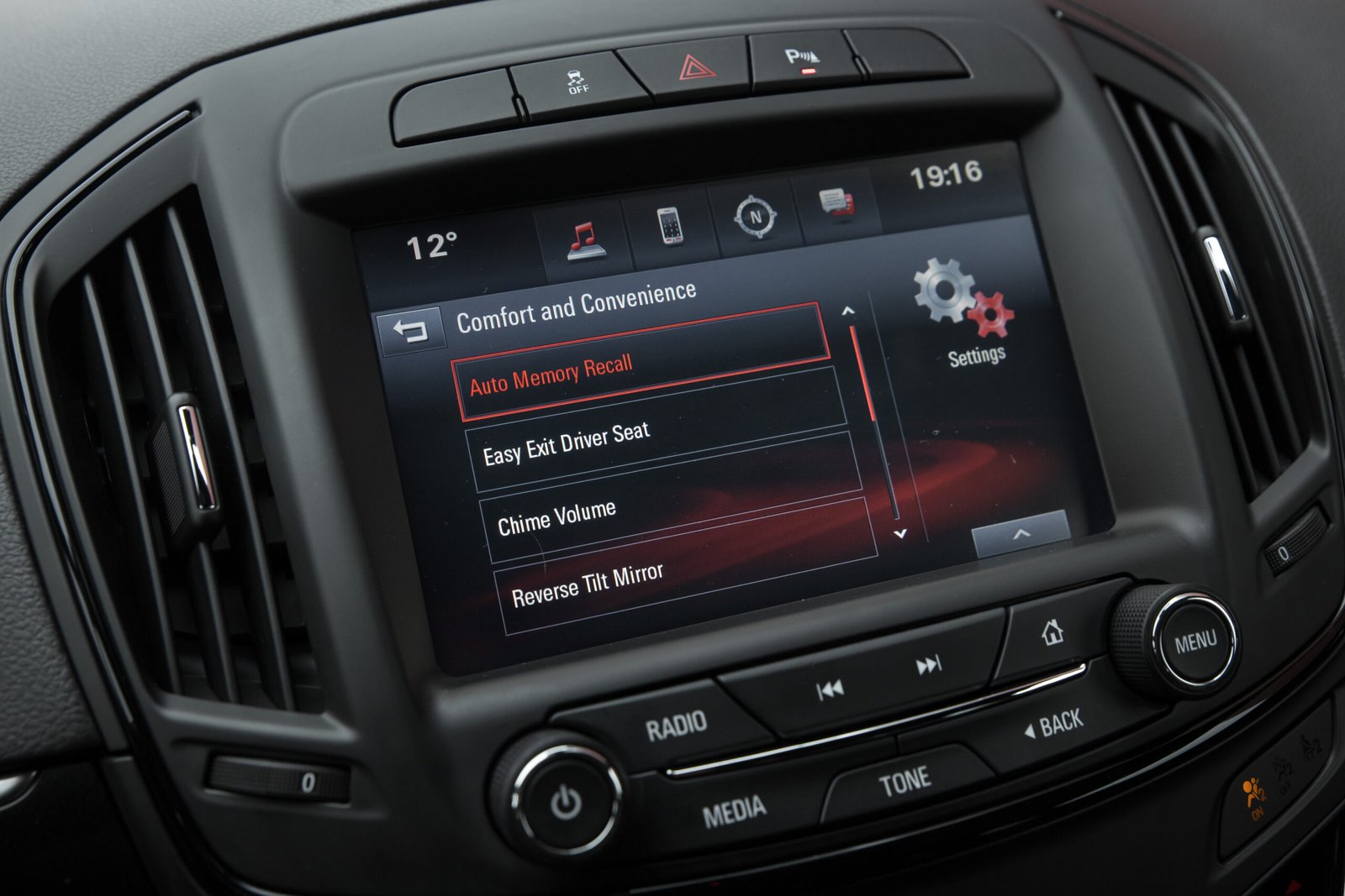 
								OPEL INSIGNIA FACELIFT OPC LINE 2.0D 125KW full									