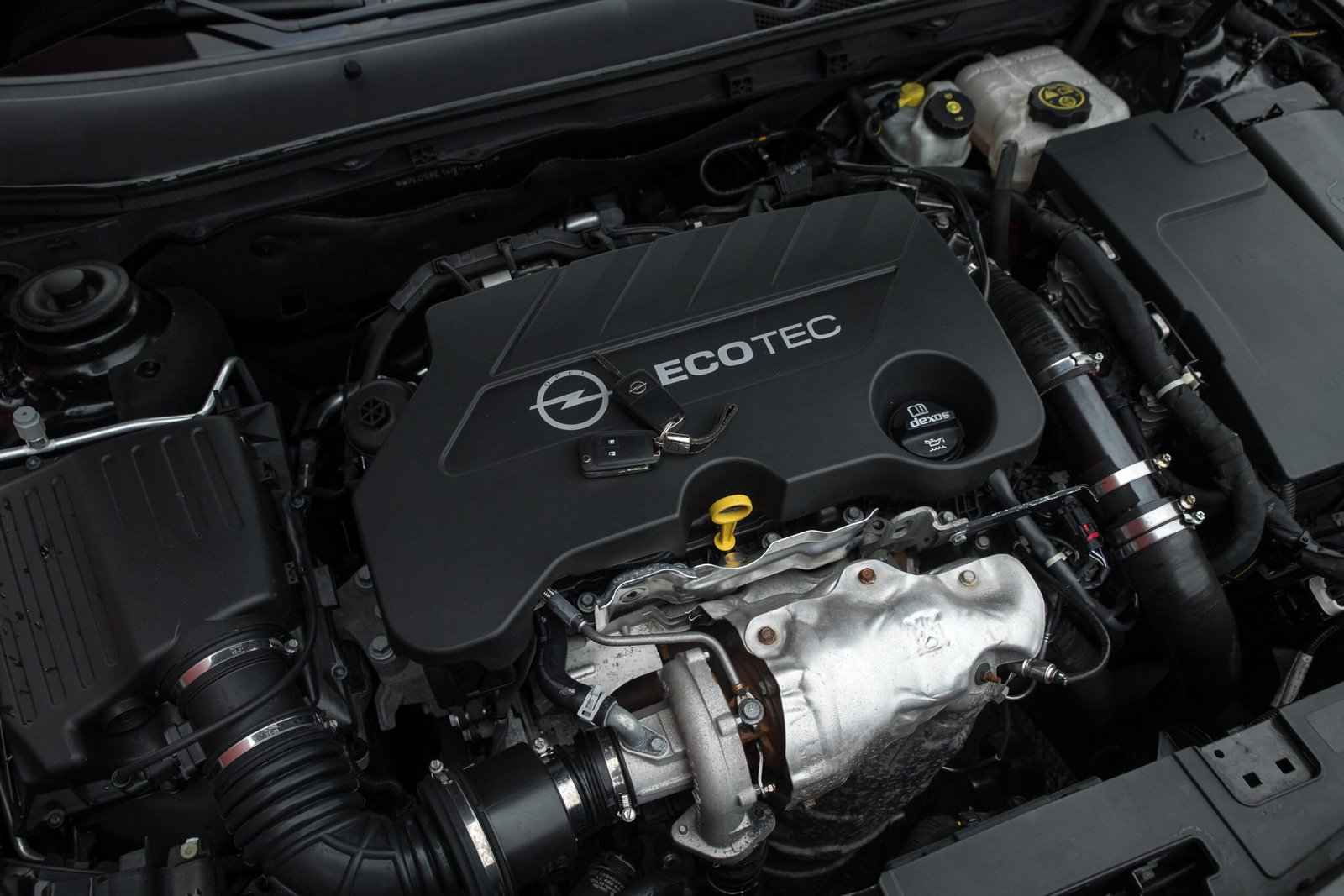 
								OPEL INSIGNIA FACELIFT OPC LINE 2.0D 125KW full									