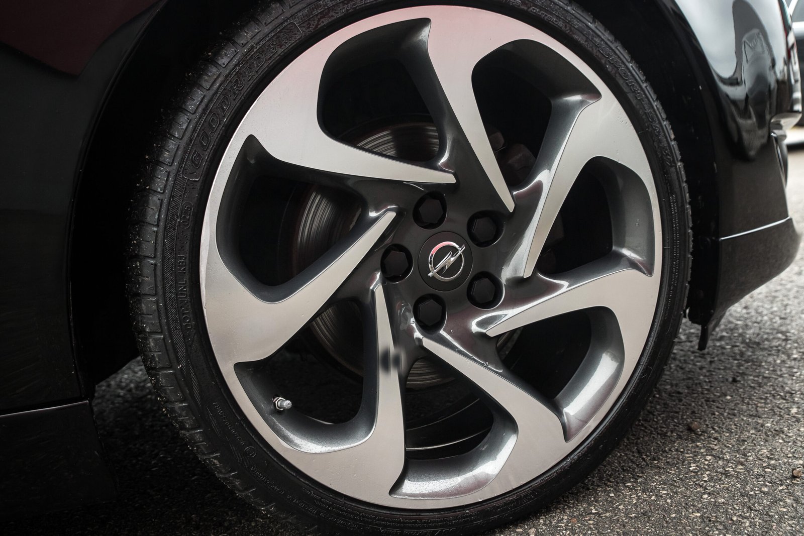 
								OPEL INSIGNIA FACELIFT OPC LINE 2.0D 125KW full									