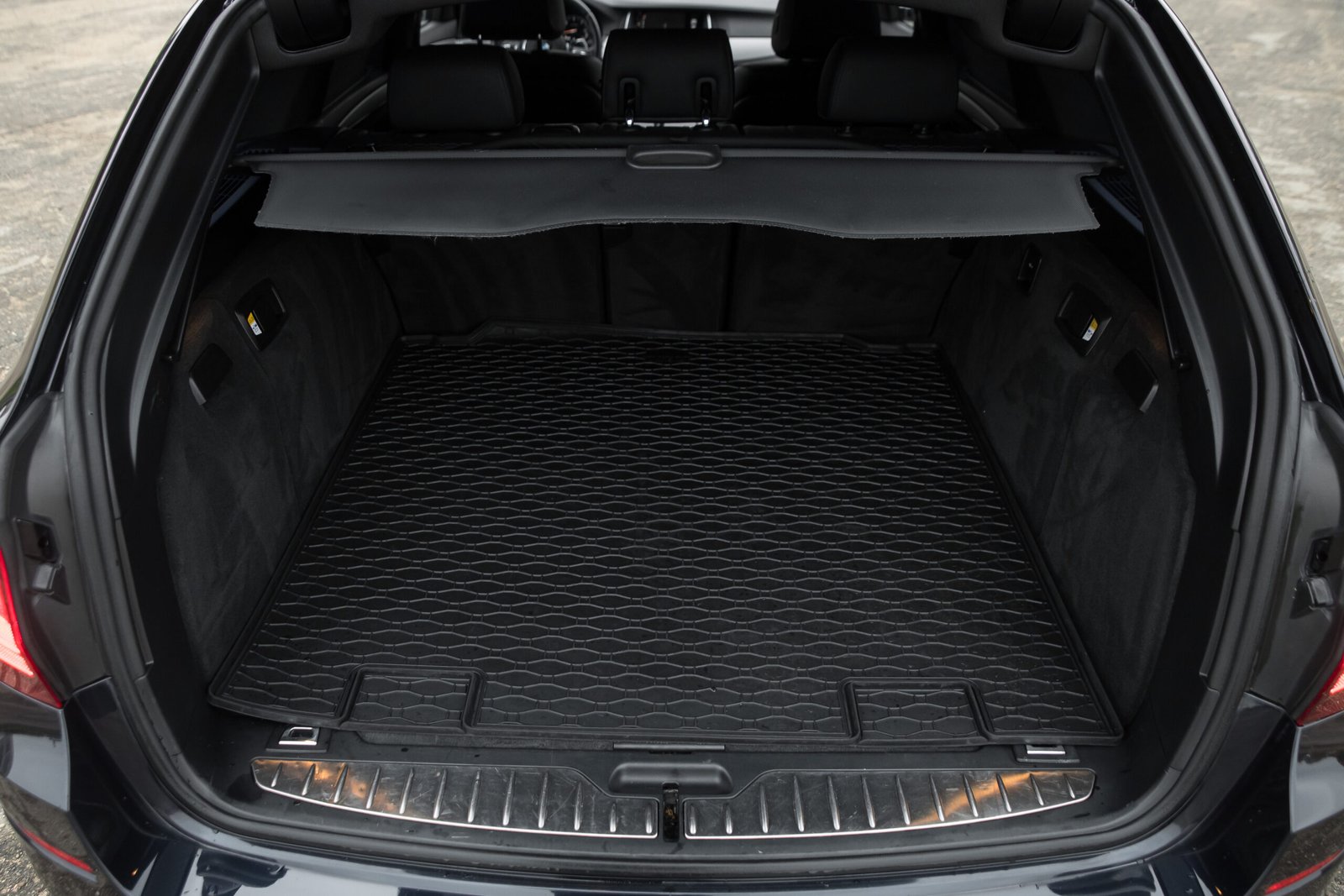 BMW F11 FACELIFT 3.0D 230KW M-SPORTPAKET full