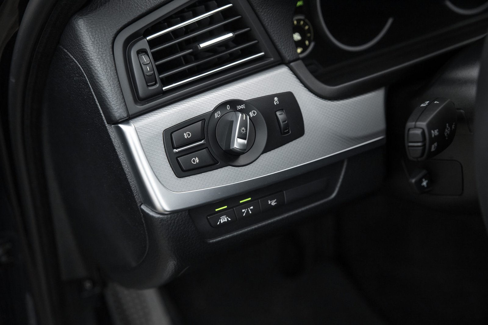 BMW F11 FACELIFT 3.0D 230KW M-SPORTPAKET full