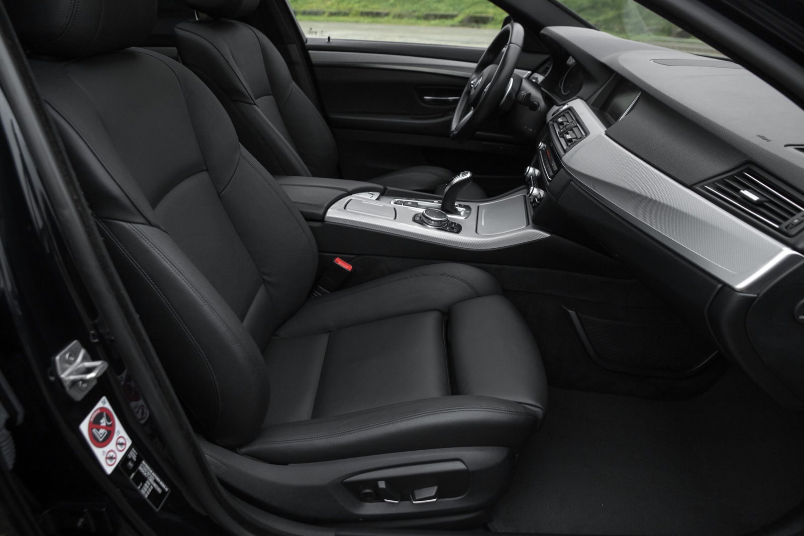 BMW F11 FACELIFT 3.0D 230KW M-SPORTPAKET full