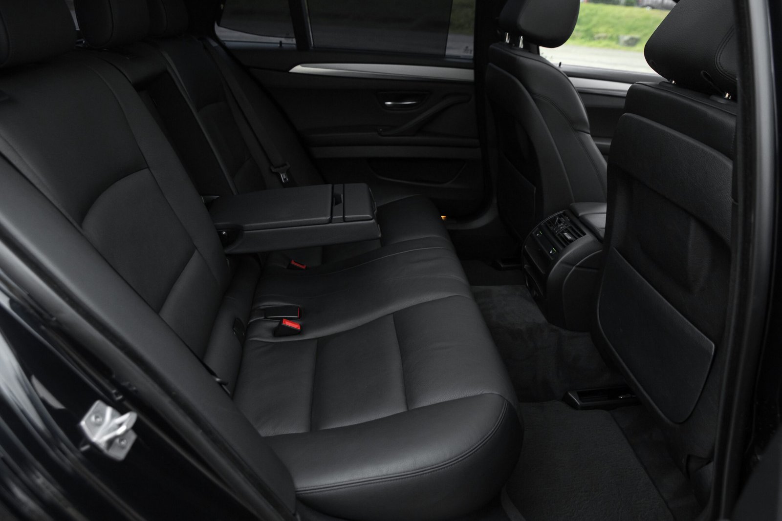 BMW F11 FACELIFT 3.0D 230KW M-SPORTPAKET full