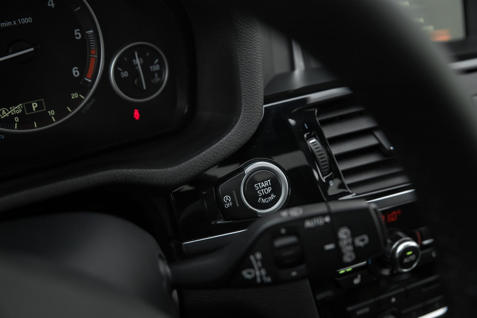 
								BMW X3 FACELIFT 3.0D 190KW X-DRIVE full									