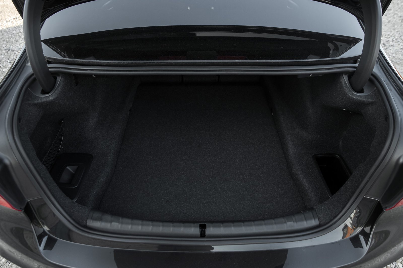 
								BMW 520D G30 2.0D 140KW M-SPORTPAKET full									