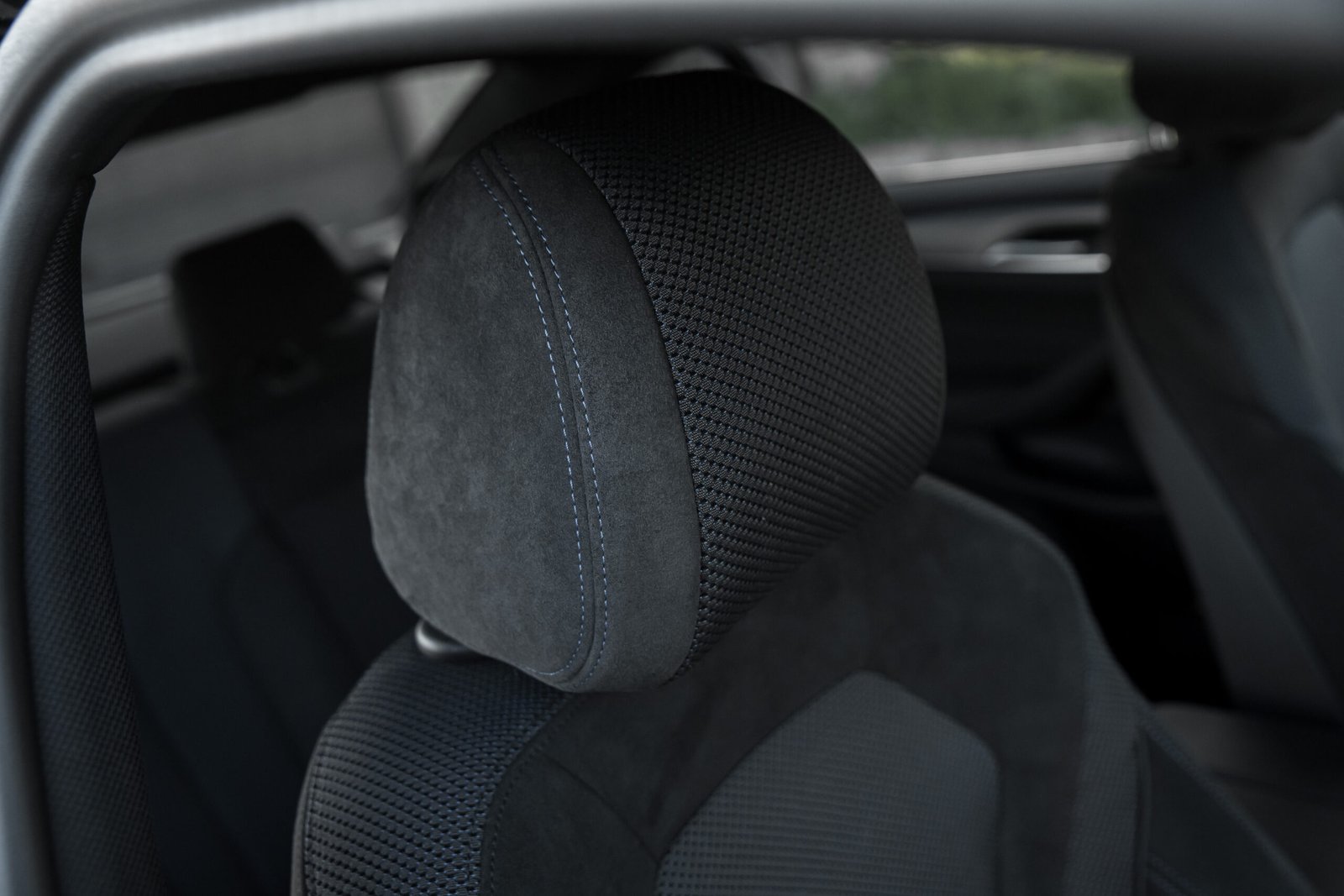 
								BMW 520D G30 2.0D 140KW M-SPORTPAKET full									