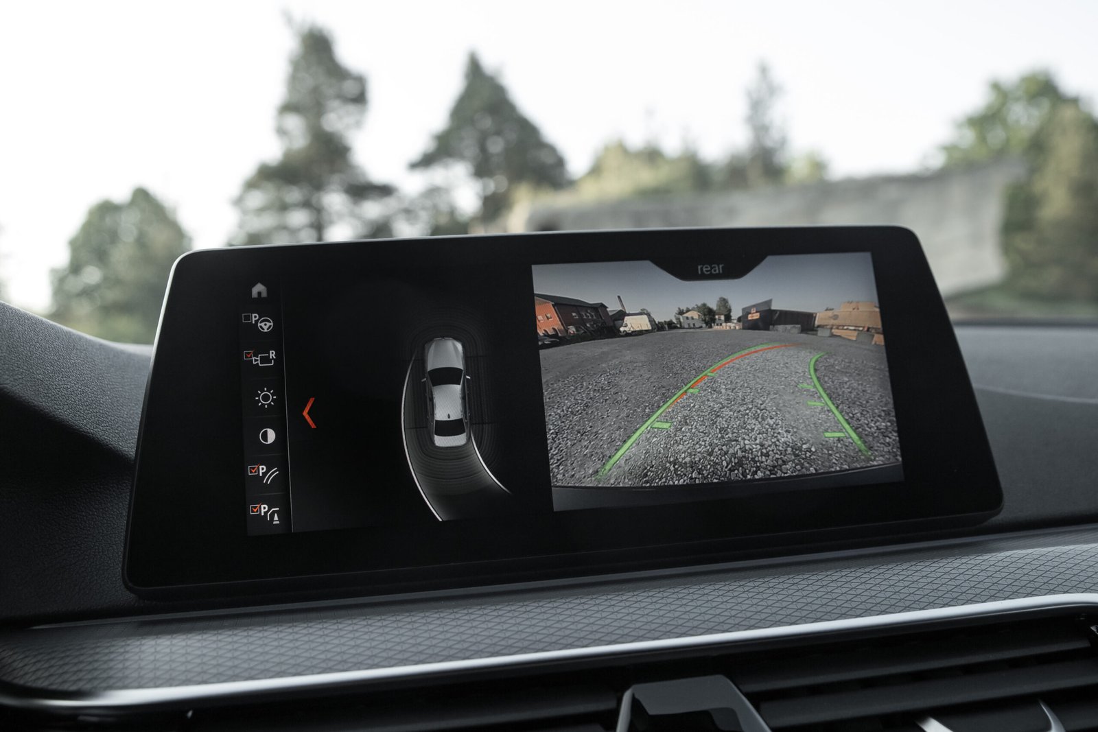 
								BMW 520D G30 2.0D 140KW M-SPORTPAKET full									