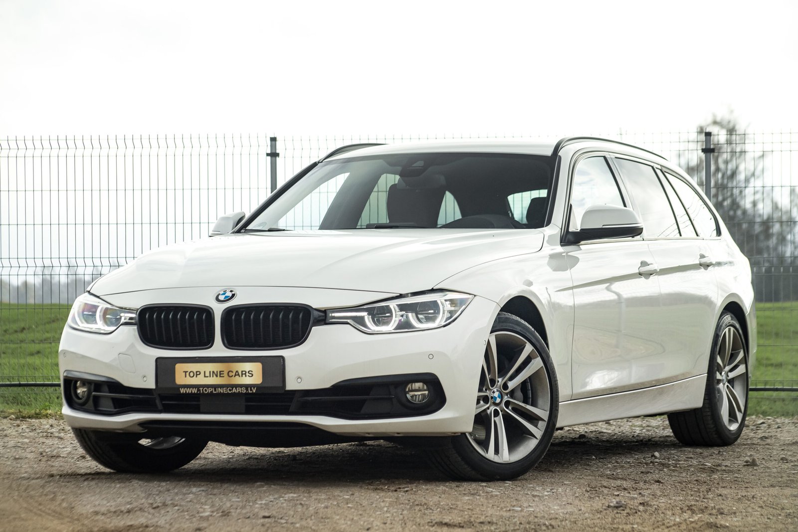 
								BMW 335D F31 3.0D 230KW FACELIFT full									