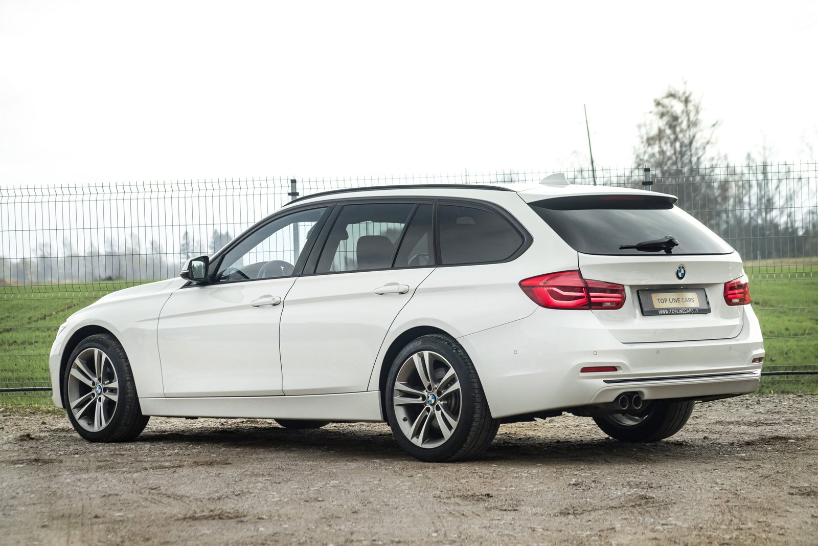 
								BMW 335D F31 3.0D 230KW FACELIFT full									