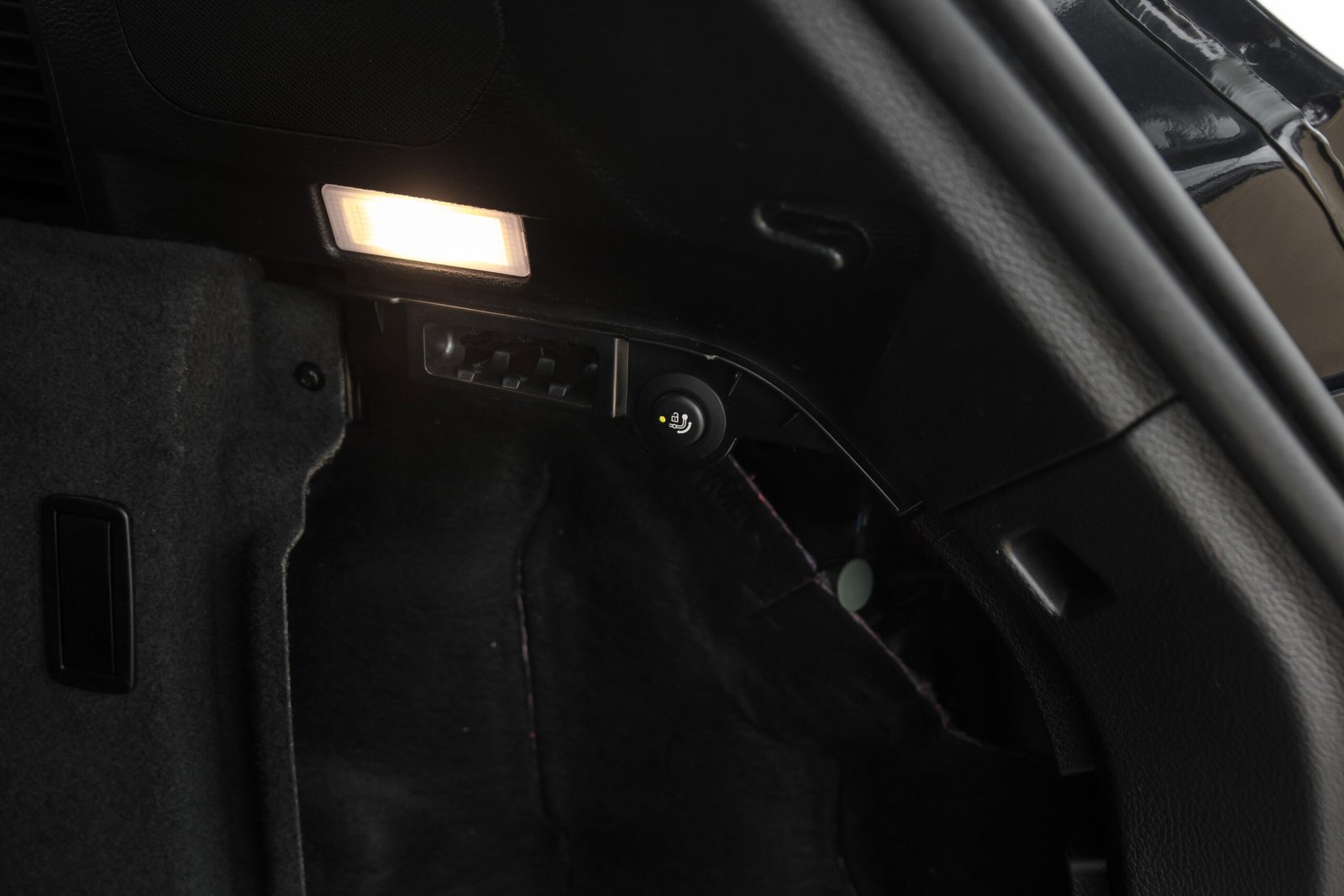 
								BMW X3 230KW M-SPORTPAKET full									