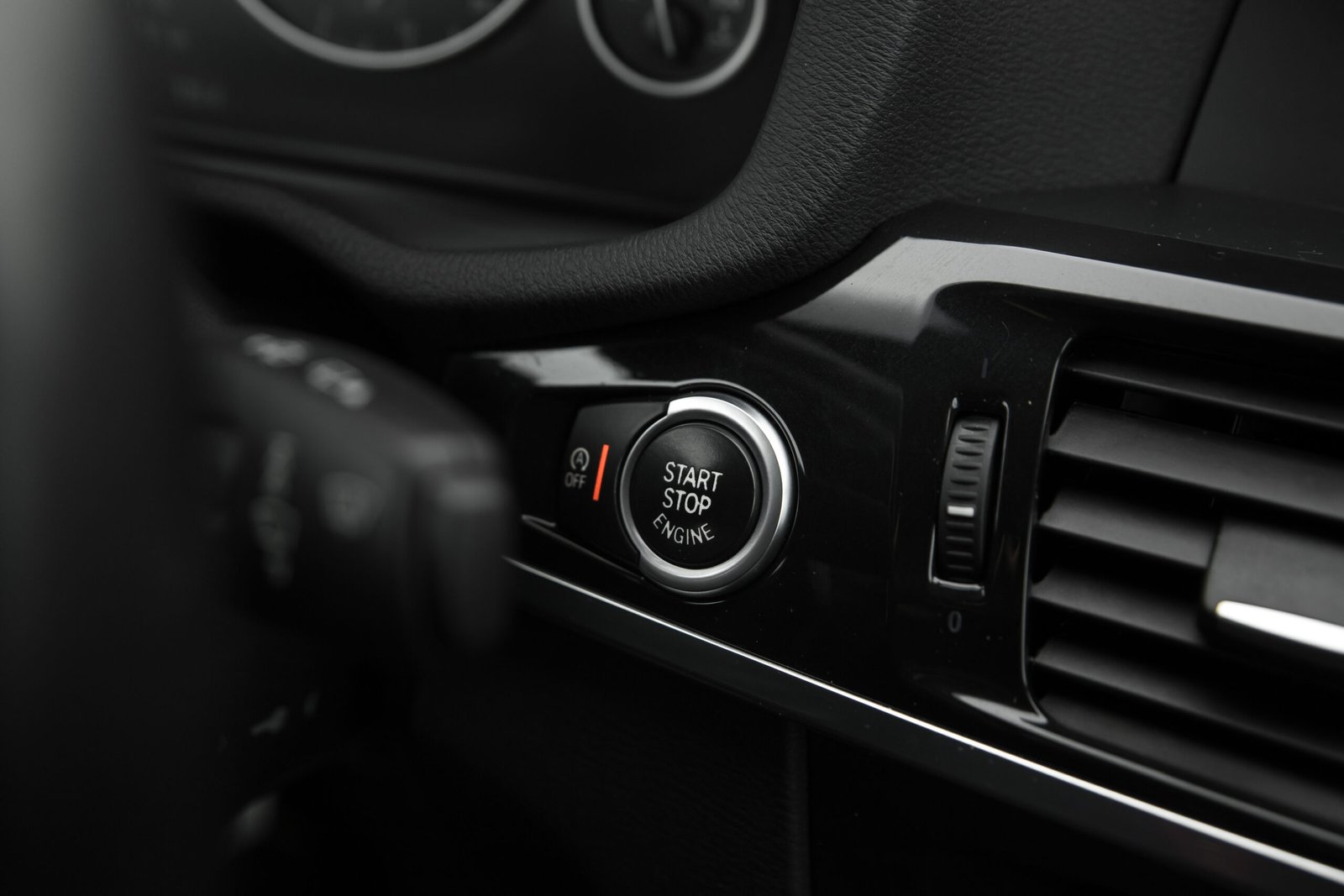 
								BMW X3 230KW M-SPORTPAKET full									