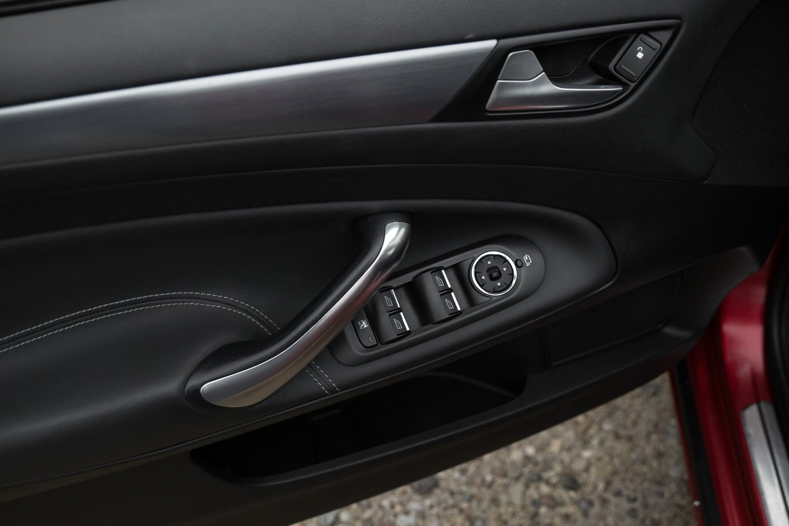 
								FORD MONDEO TITANIUM 1.6D 85KW FACELIFT full									