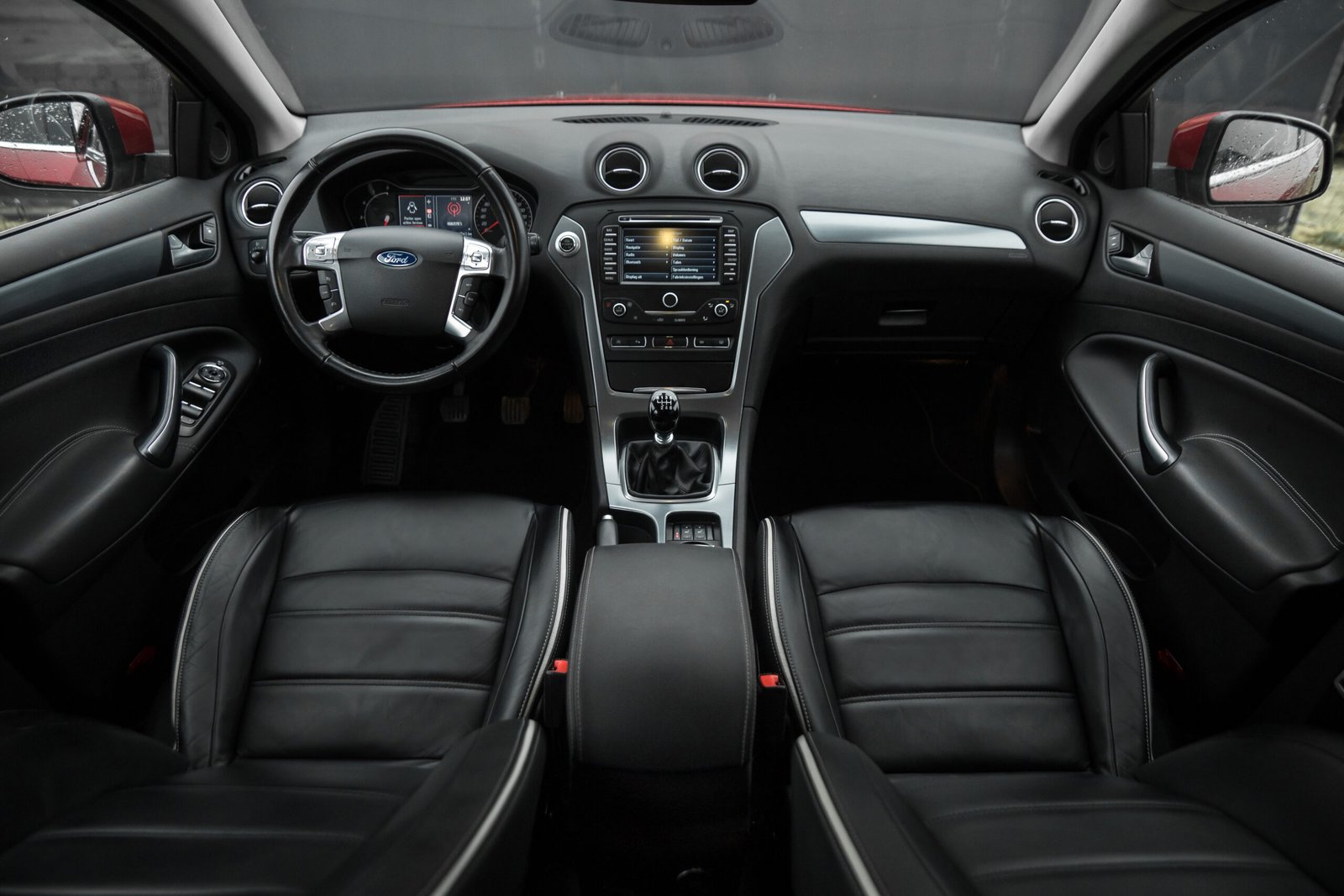 
								FORD MONDEO TITANIUM 1.6D 85KW FACELIFT full									