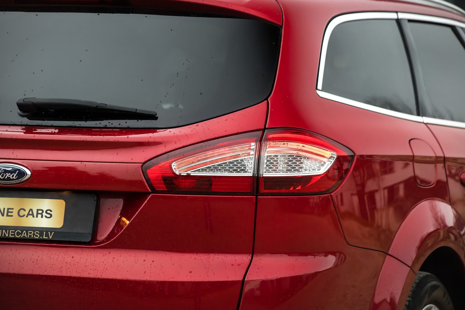 
								FORD MONDEO TITANIUM 1.6D 85KW FACELIFT full									