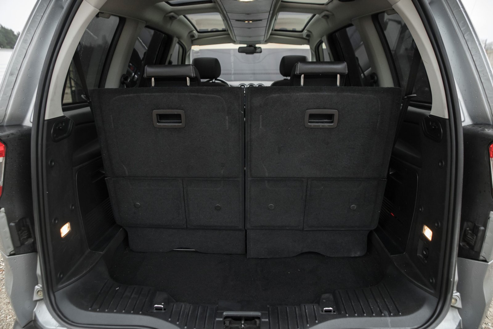 
								FORD GALAXY 2.0D 100KW TITANIUM LAST EDITION full									