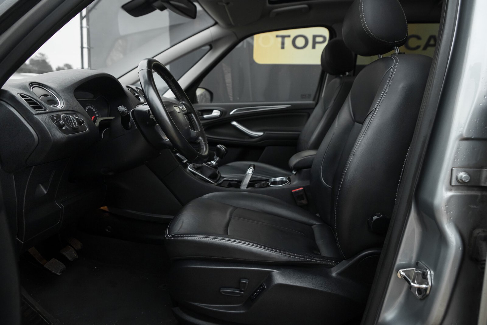 
								FORD GALAXY 2.0D 100KW TITANIUM LAST EDITION full									