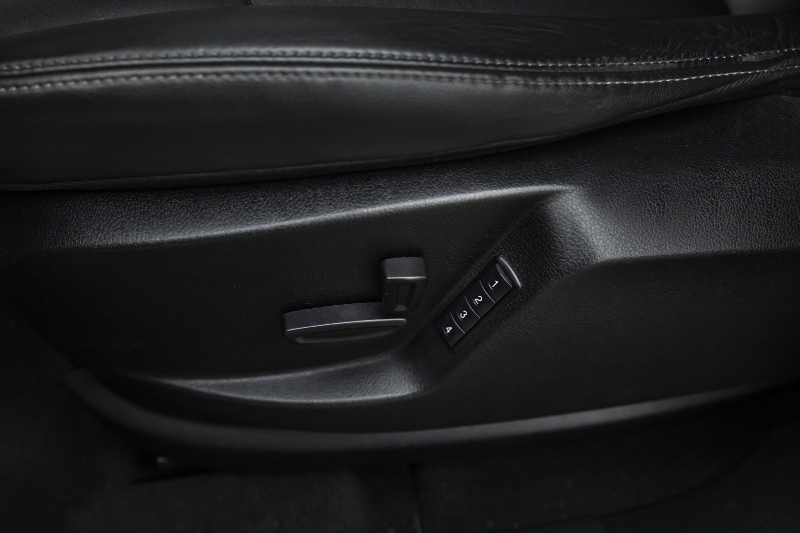 
								FORD GALAXY 2.0D 100KW TITANIUM LAST EDITION full									