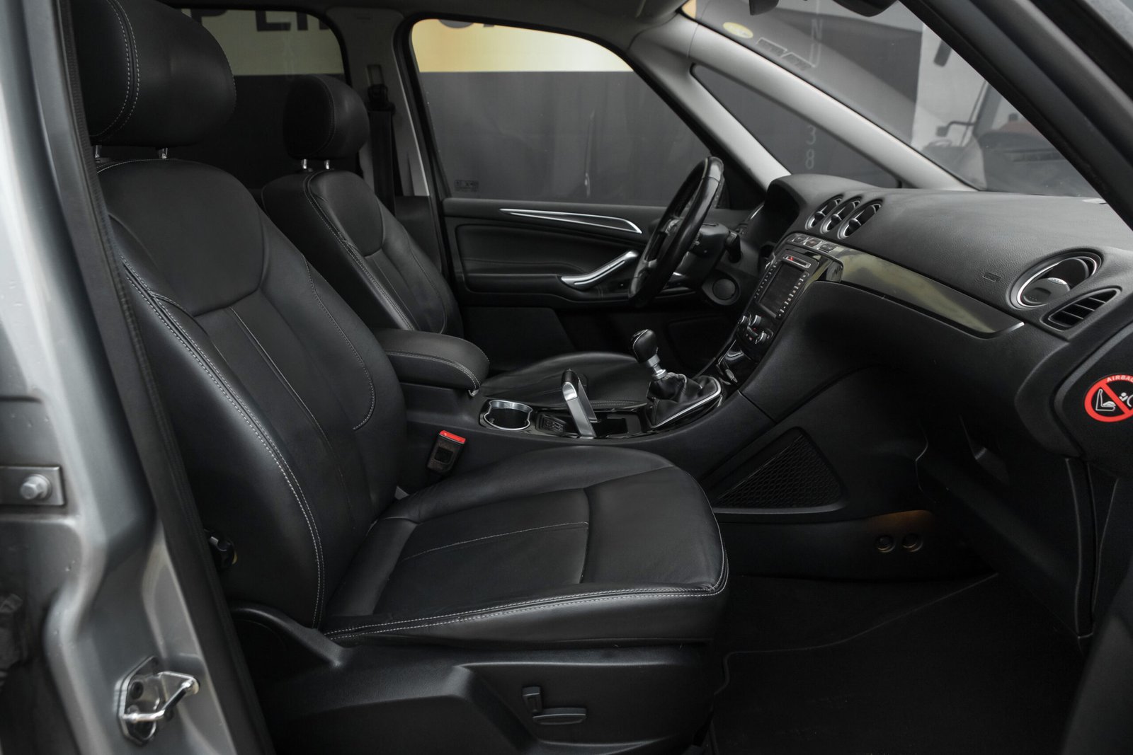 
								FORD GALAXY 2.0D 100KW TITANIUM LAST EDITION full									