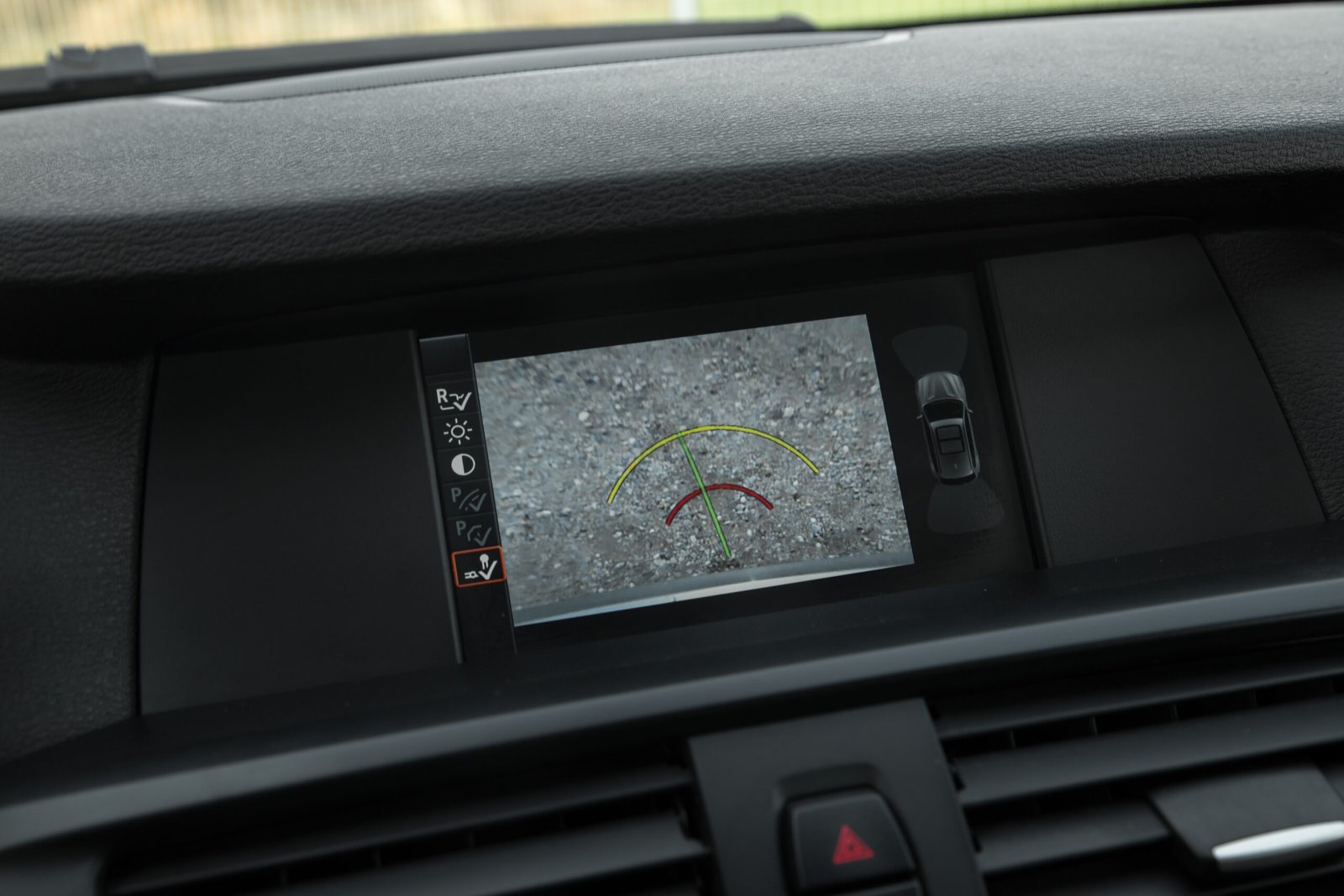 
								BMW X3 2.0D 135KW M-SPORTPAKET full									