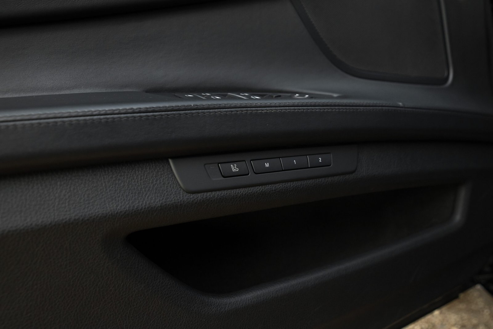 
								BMW 740D 40D 230KW FACELIFT full									