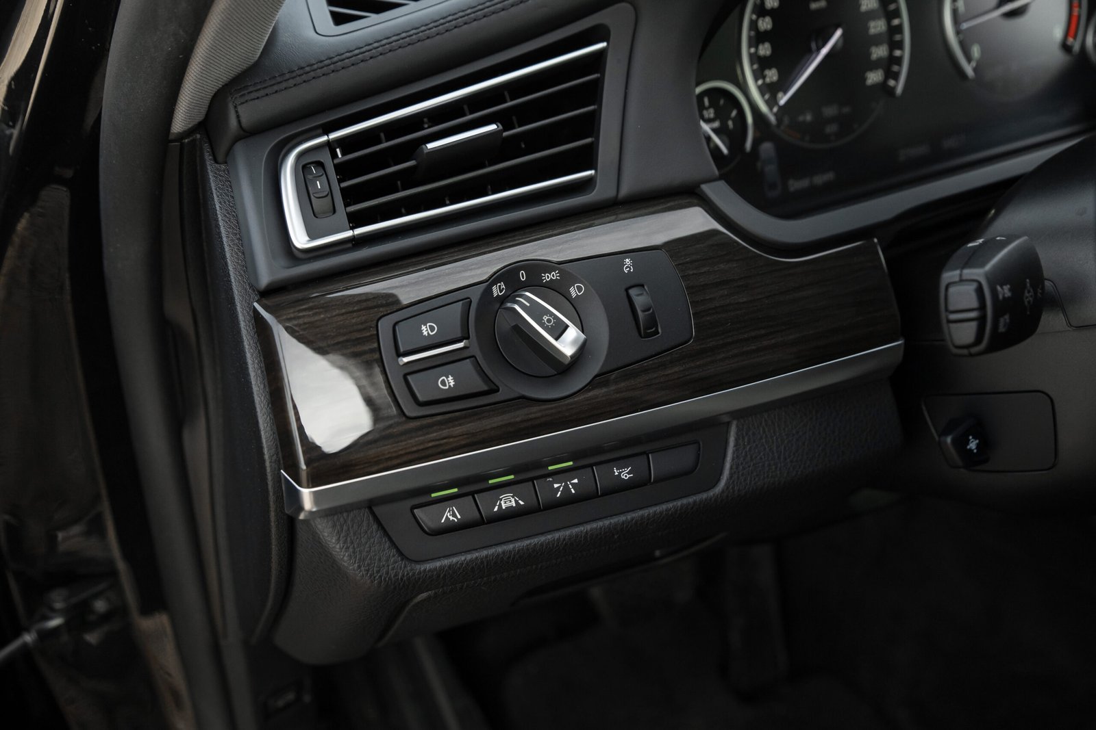 
								BMW 740D 40D 230KW FACELIFT full									