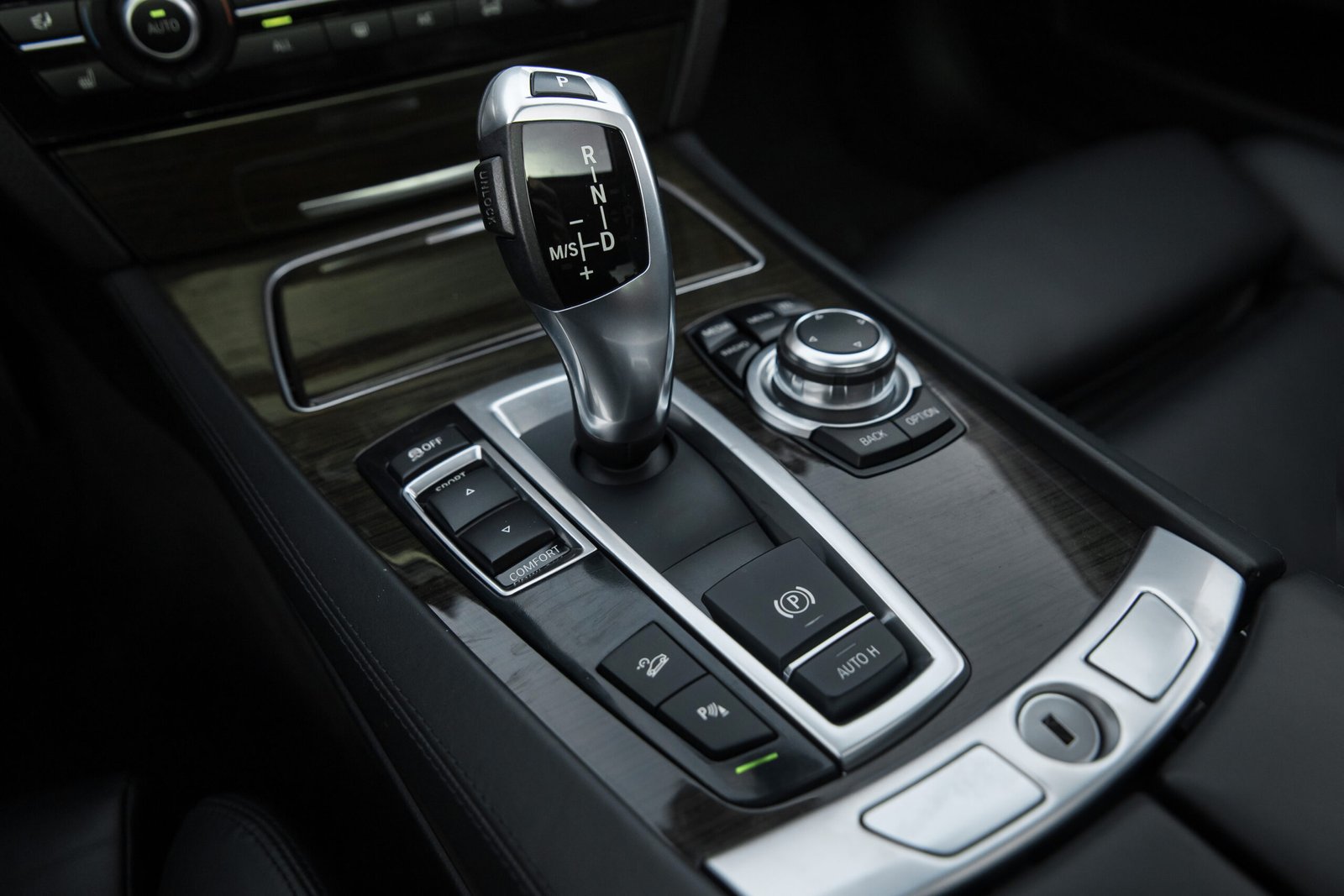 
								BMW 740D 40D 230KW FACELIFT full									