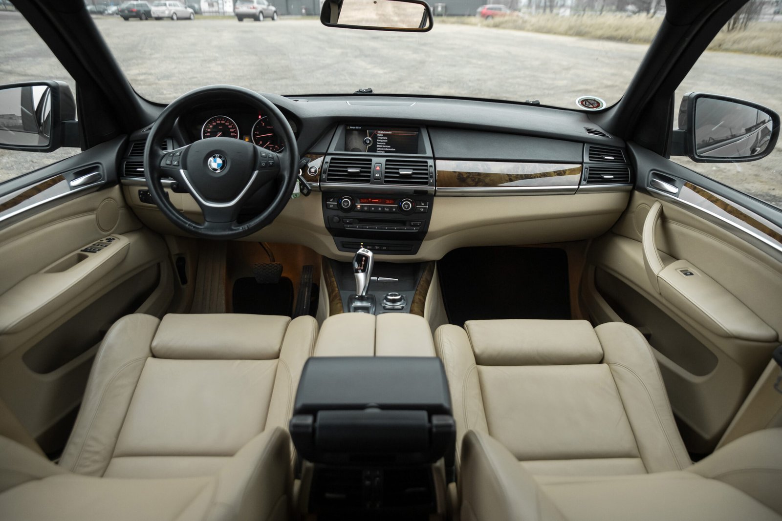 
								BMW X5 E70 3.0D 40D 225KW M-SPORTPAKET FACELIFT full									