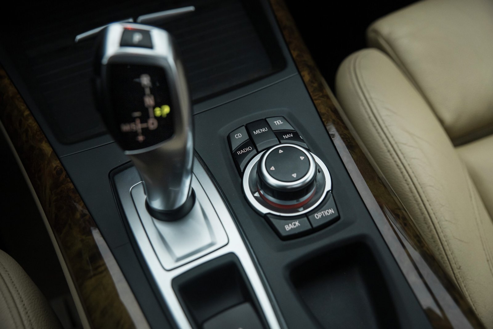 
								BMW X5 E70 3.0D 40D 225KW M-SPORTPAKET FACELIFT full									