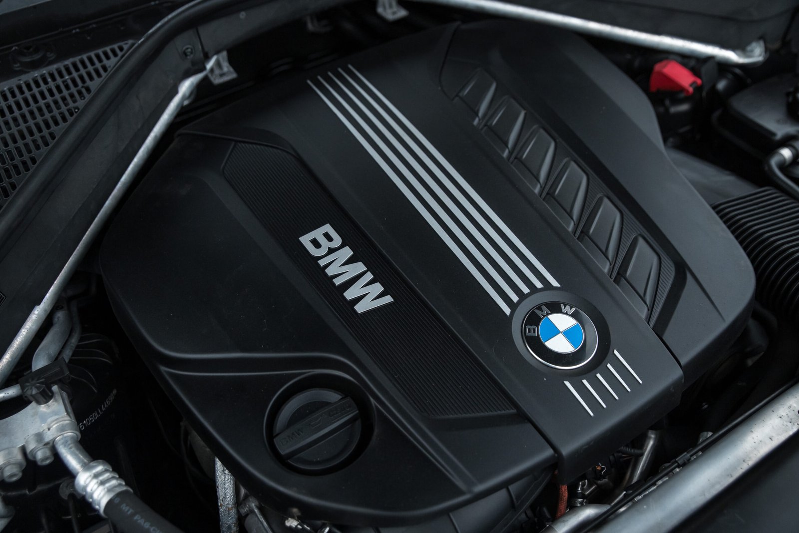 
								BMW X5 E70 3.0D 40D 225KW M-SPORTPAKET FACELIFT full									