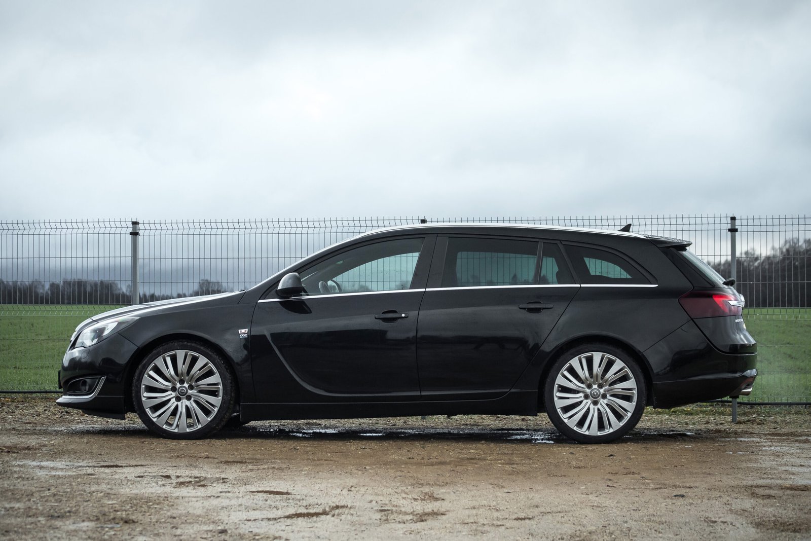 
								OPEL INSIGNIA OPC LINE 2.0D 143KW 4×4 full									