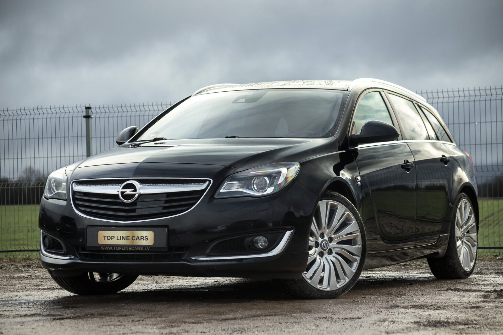 
								OPEL INSIGNIA OPC LINE 2.0D 143KW 4×4 full									