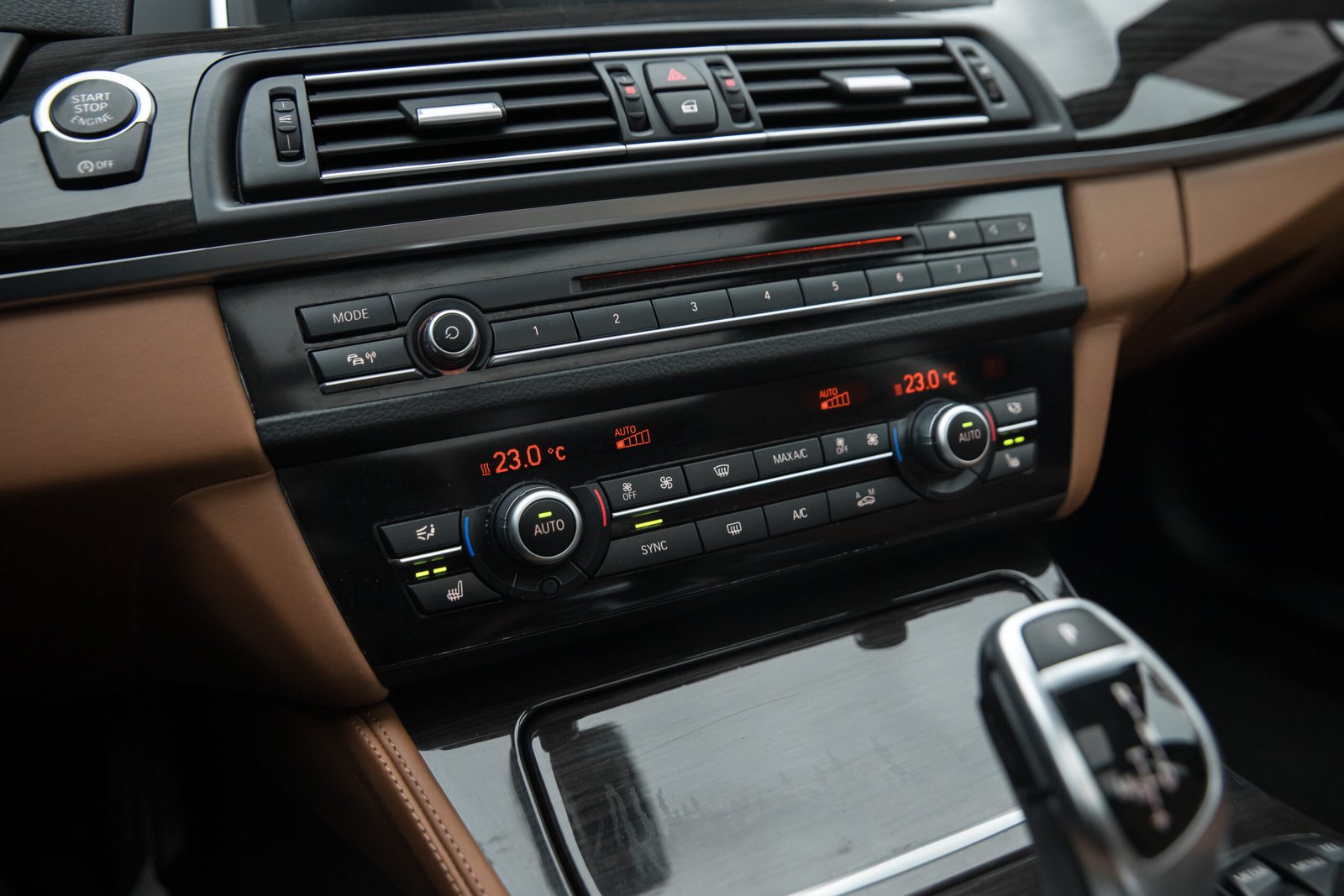 
								BMW INDIVIDUAL F11 530D 30D 190KW FACELIFT full									