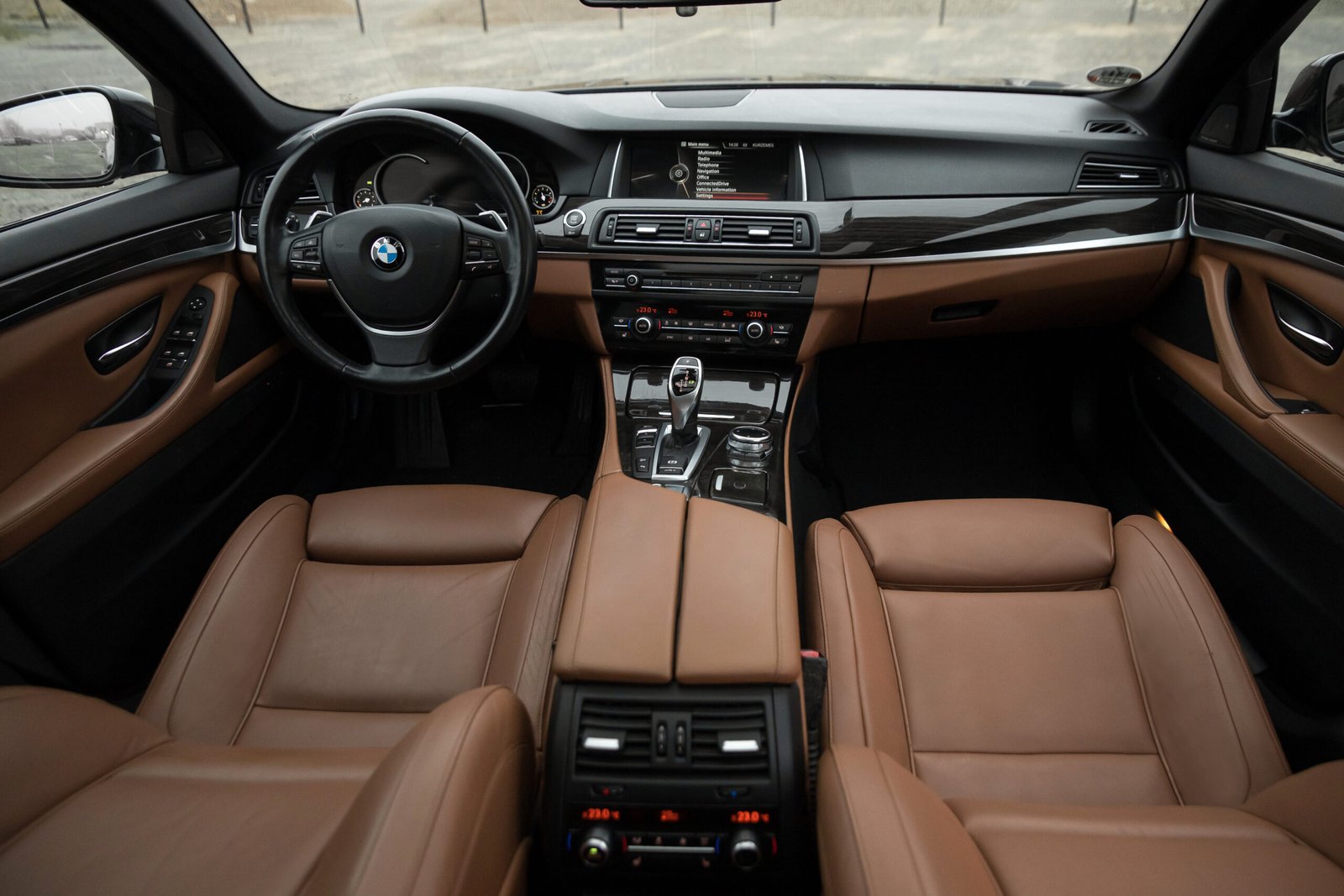 
								BMW INDIVIDUAL F11 530D 30D 190KW FACELIFT full									