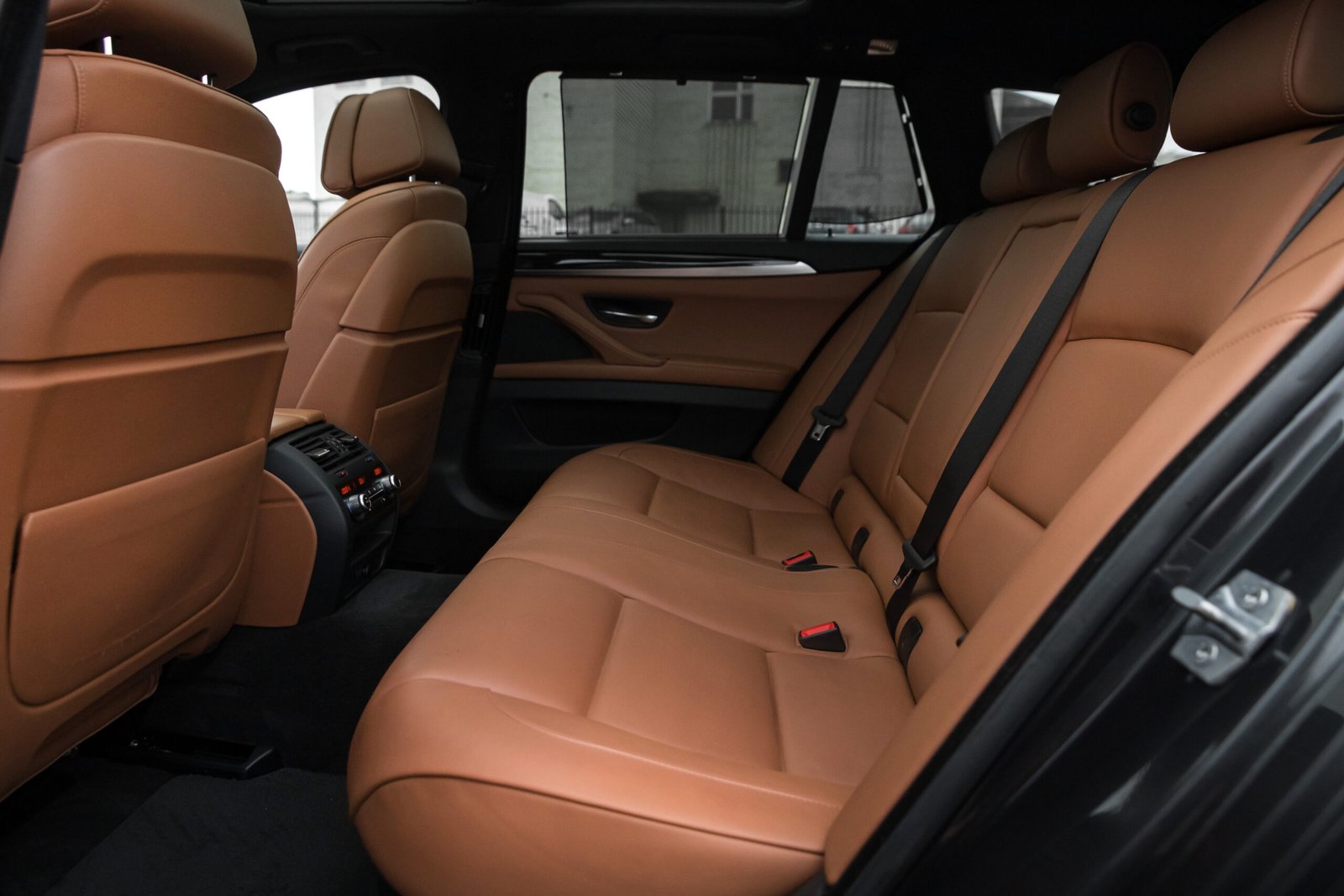 
								BMW INDIVIDUAL F11 530D 30D 190KW FACELIFT full									