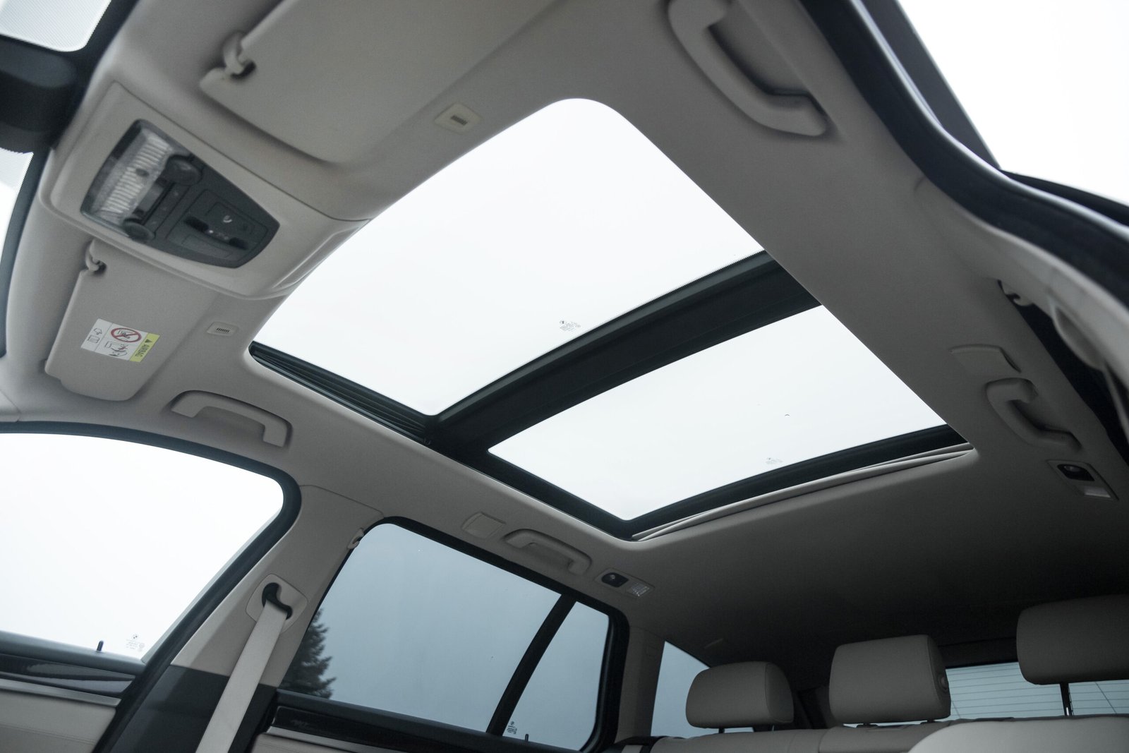 
								BMW  F11 525D X-Drive 2.0D 25D 160KW FACELIFT full									