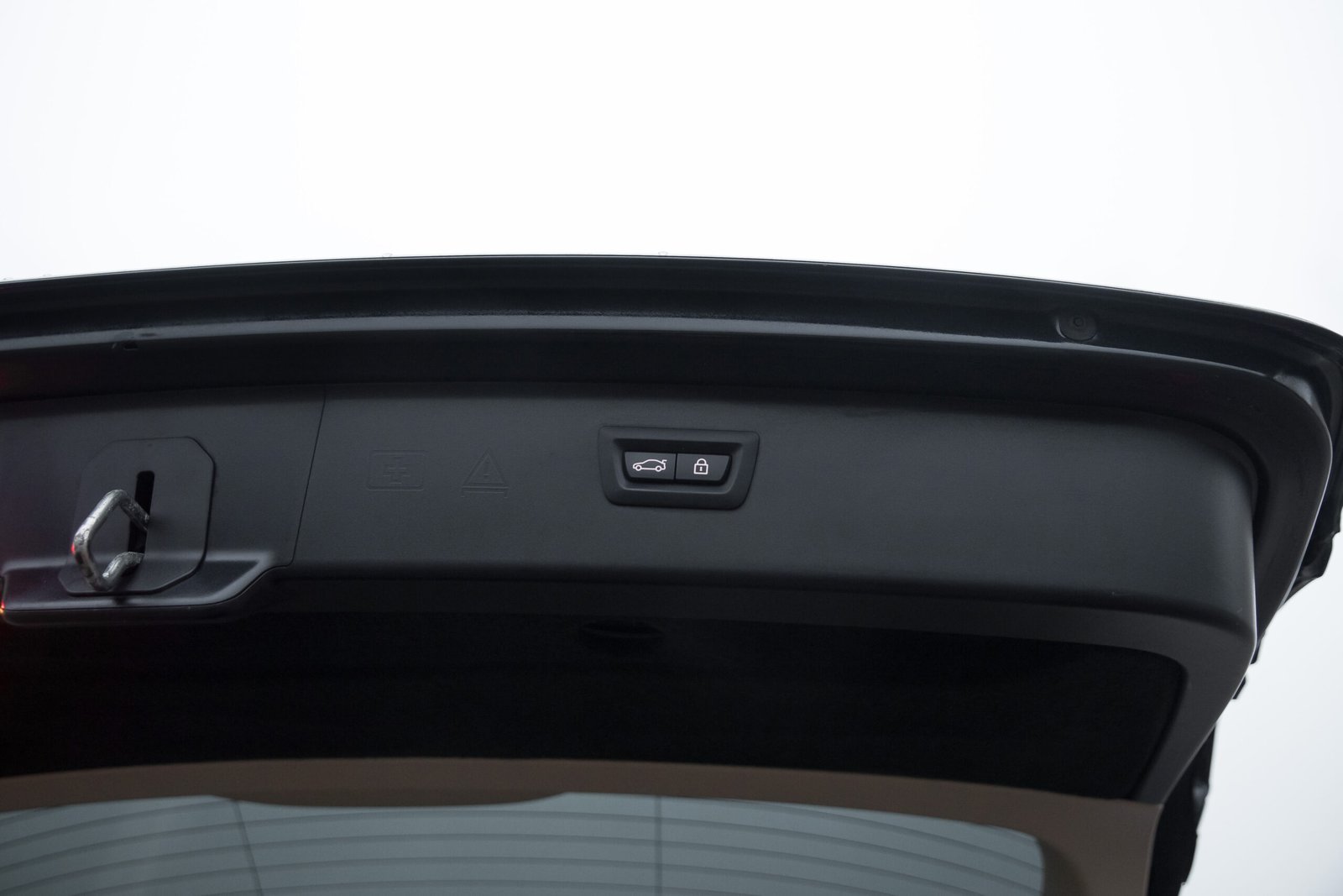 
								BMW  F11 525D X-Drive 2.0D 25D 160KW FACELIFT full									