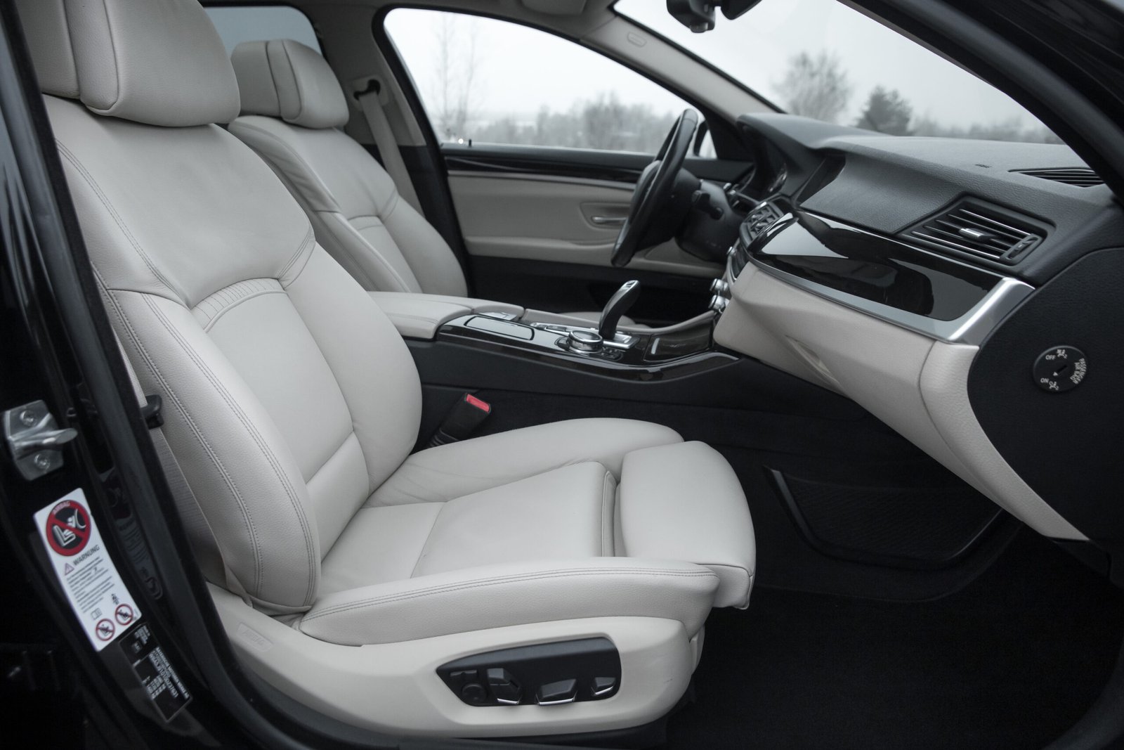 
								BMW  F11 525D X-Drive 2.0D 25D 160KW FACELIFT full									