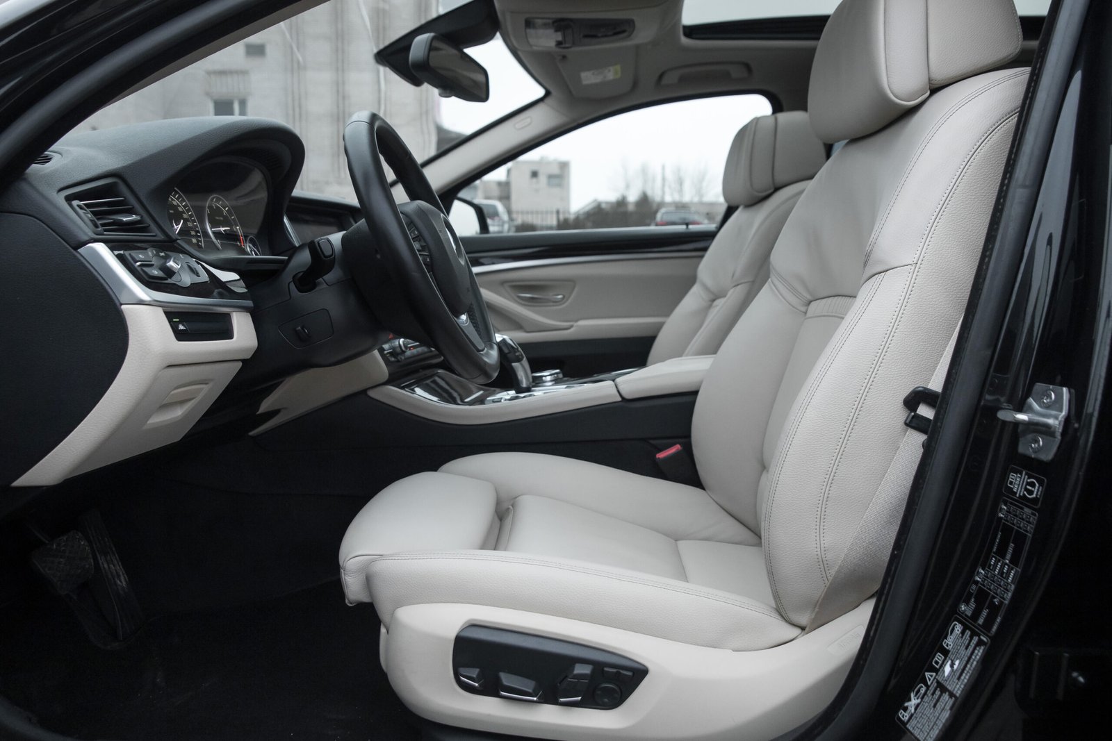 
								BMW  F11 525D X-Drive 2.0D 25D 160KW FACELIFT full									