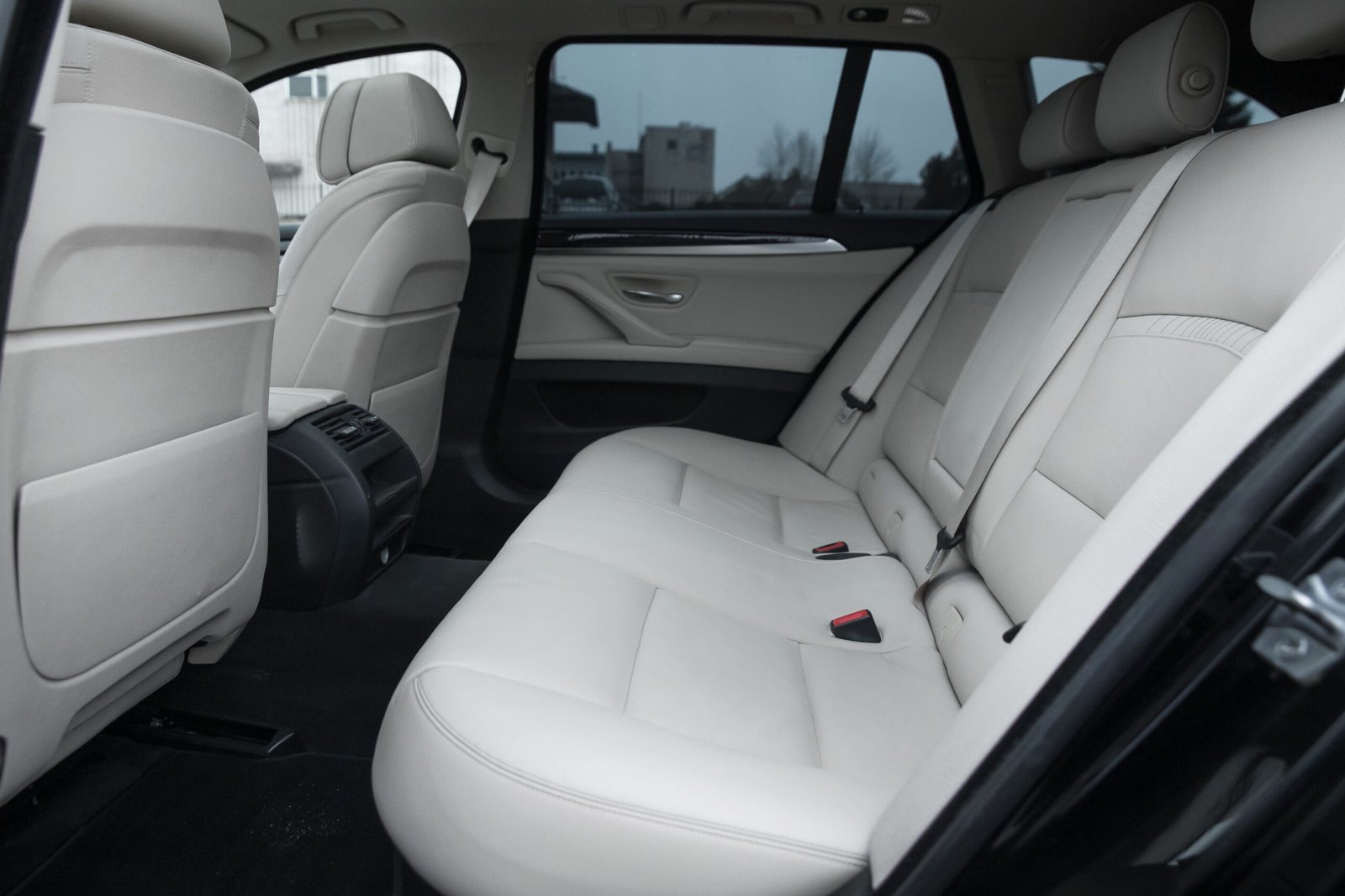 
								BMW  F11 525D X-Drive 2.0D 25D 160KW FACELIFT full									