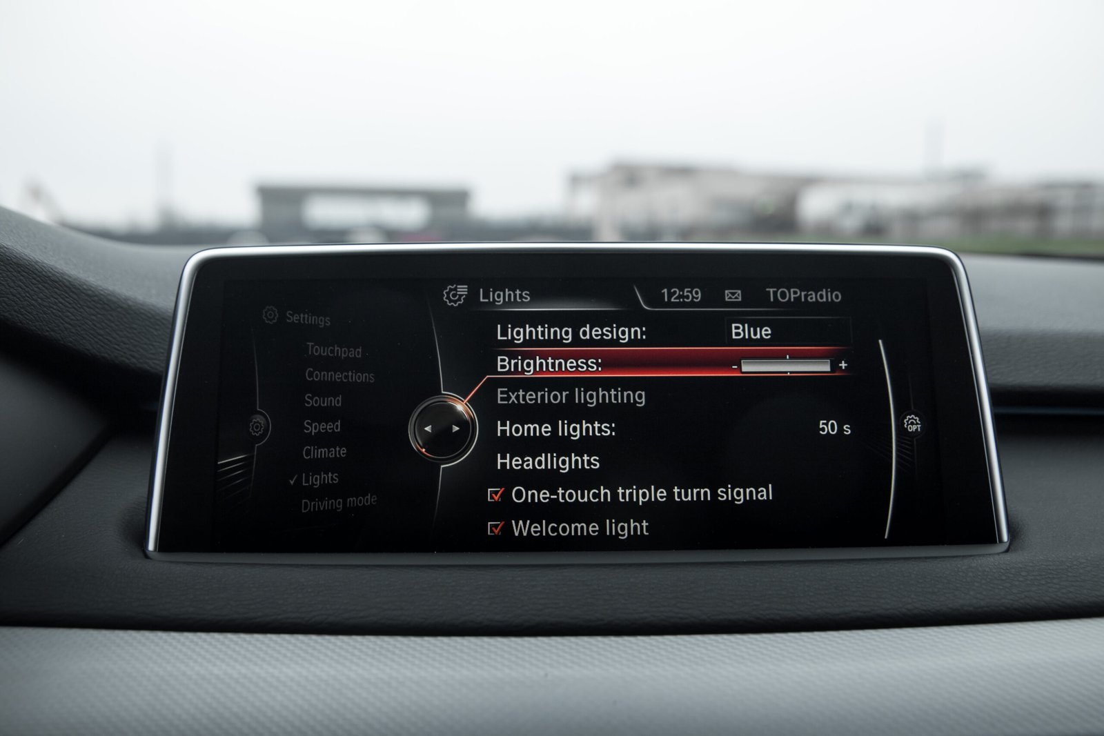 
								BMW X5 F15 3.0D 40D 230KW M-SPORTPAKET full									