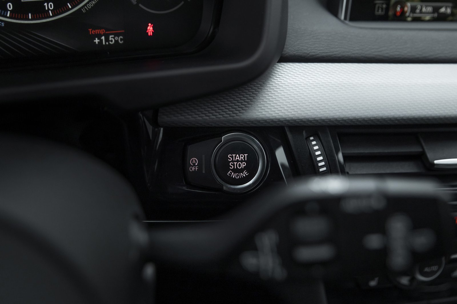 
								BMW X5 F15 3.0D 40D 230KW M-SPORTPAKET full									